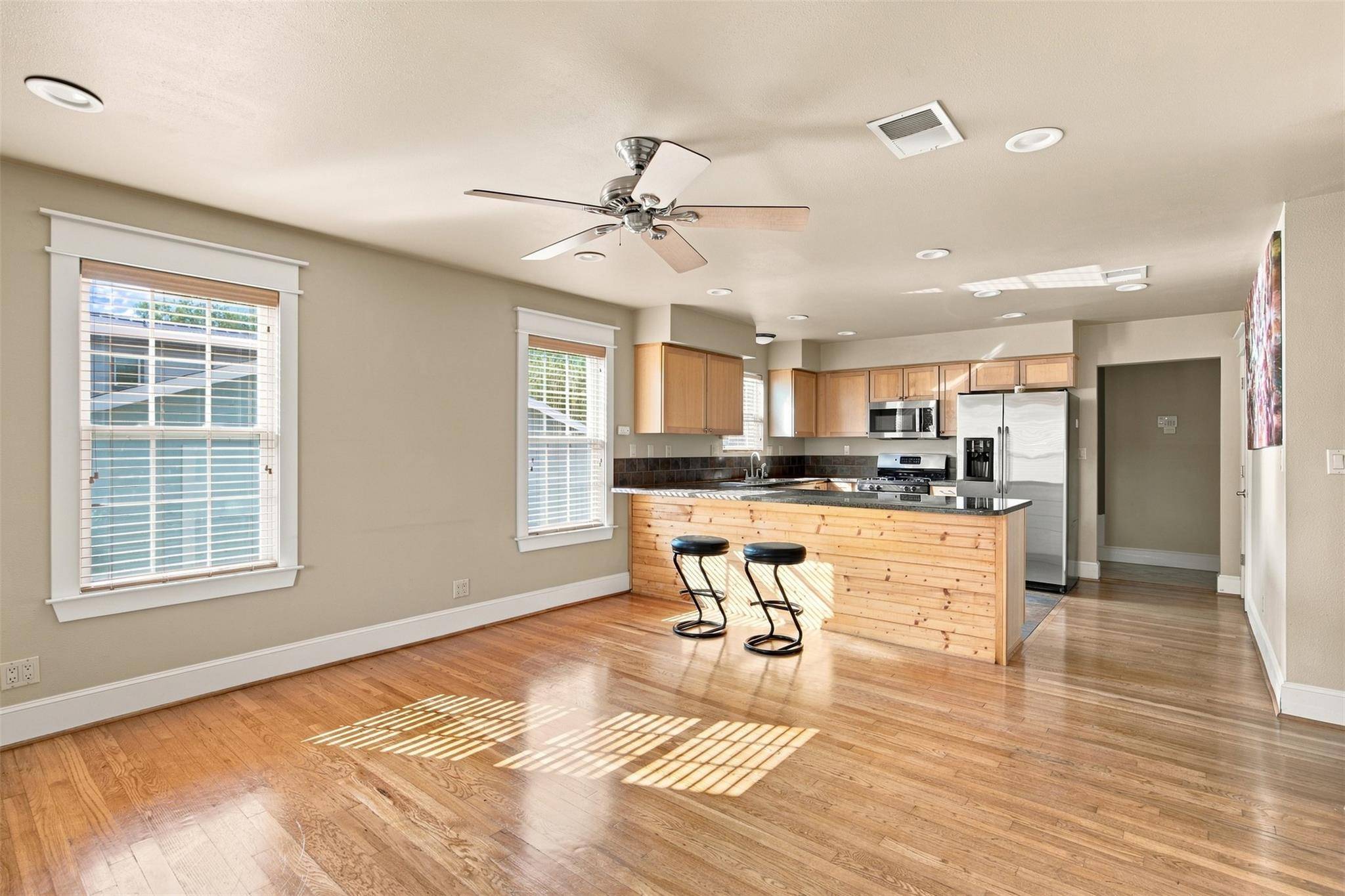 100 W 55th 1/2 ST #A, Austin, TX 78751