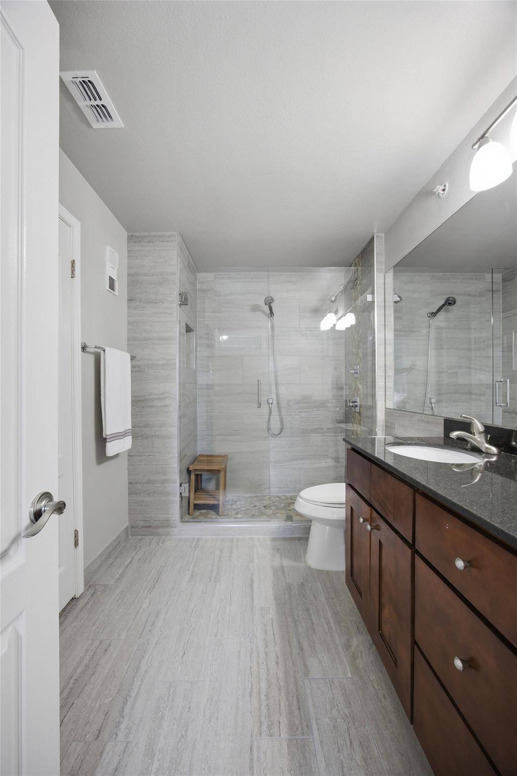 6000 Shepherd Mountain CV #304, Austin, TX 78730
