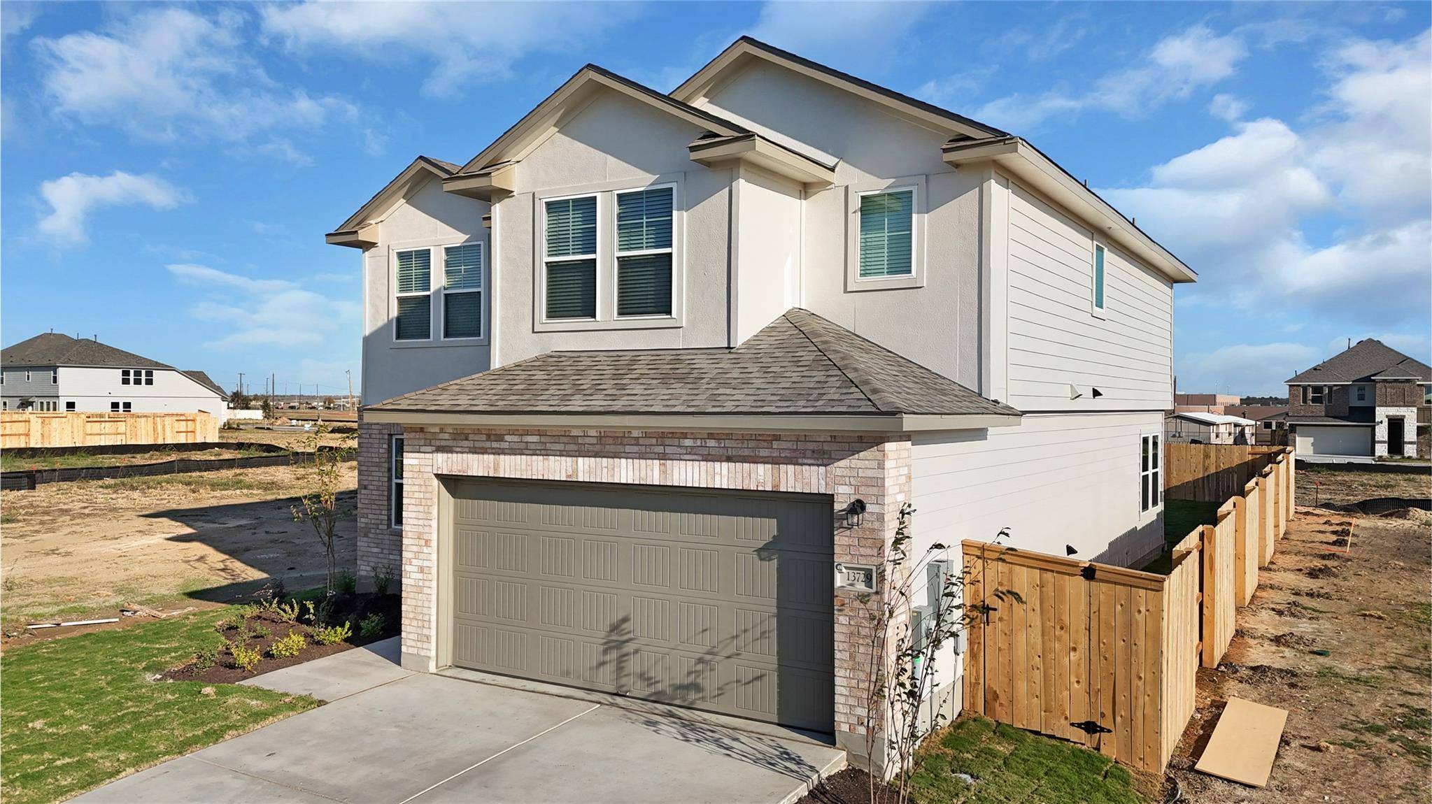25517 Flora Bella LN, Elgin, TX 78621