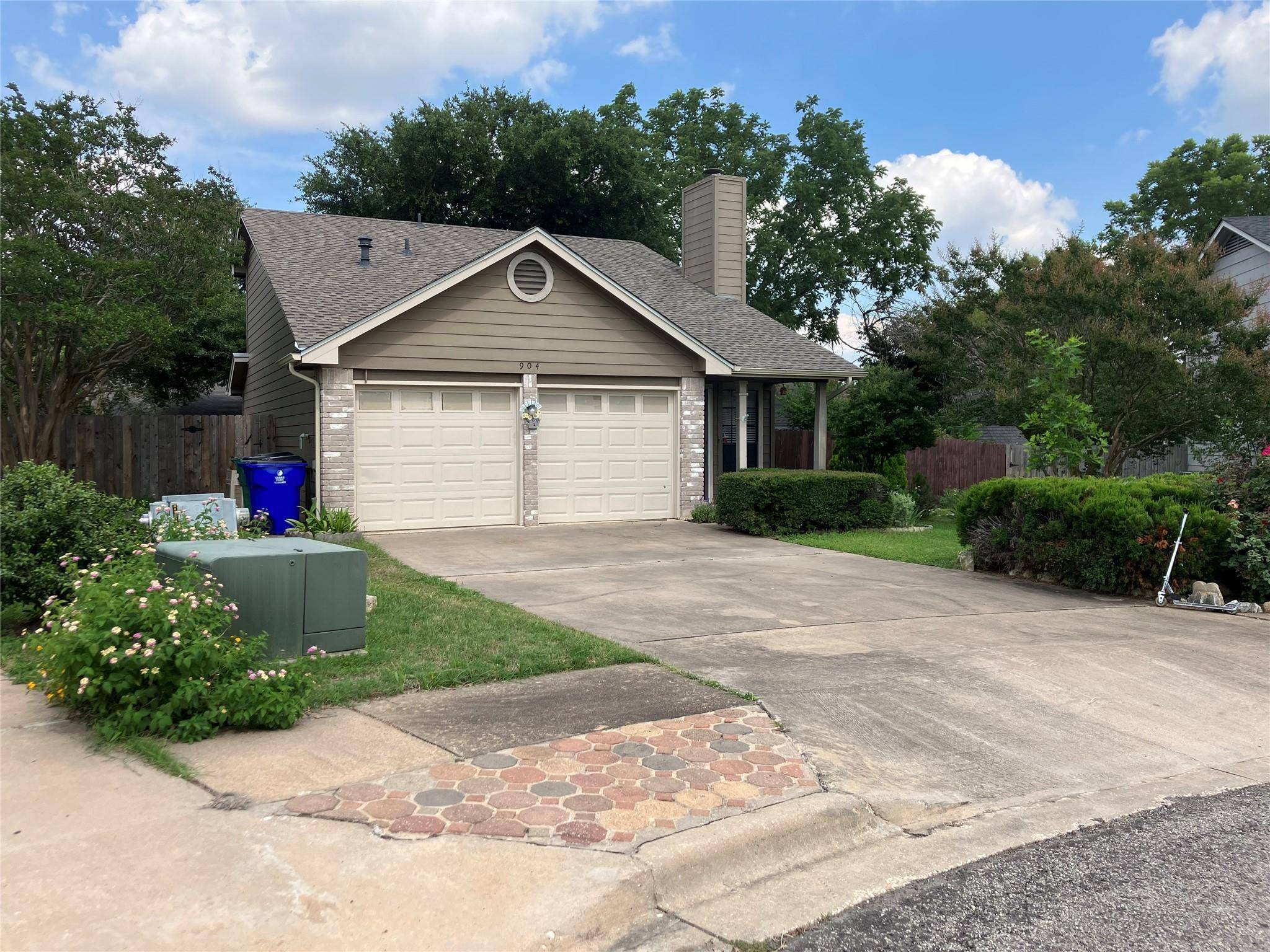 904 Cottonwood CV, Cedar Park, TX 78613