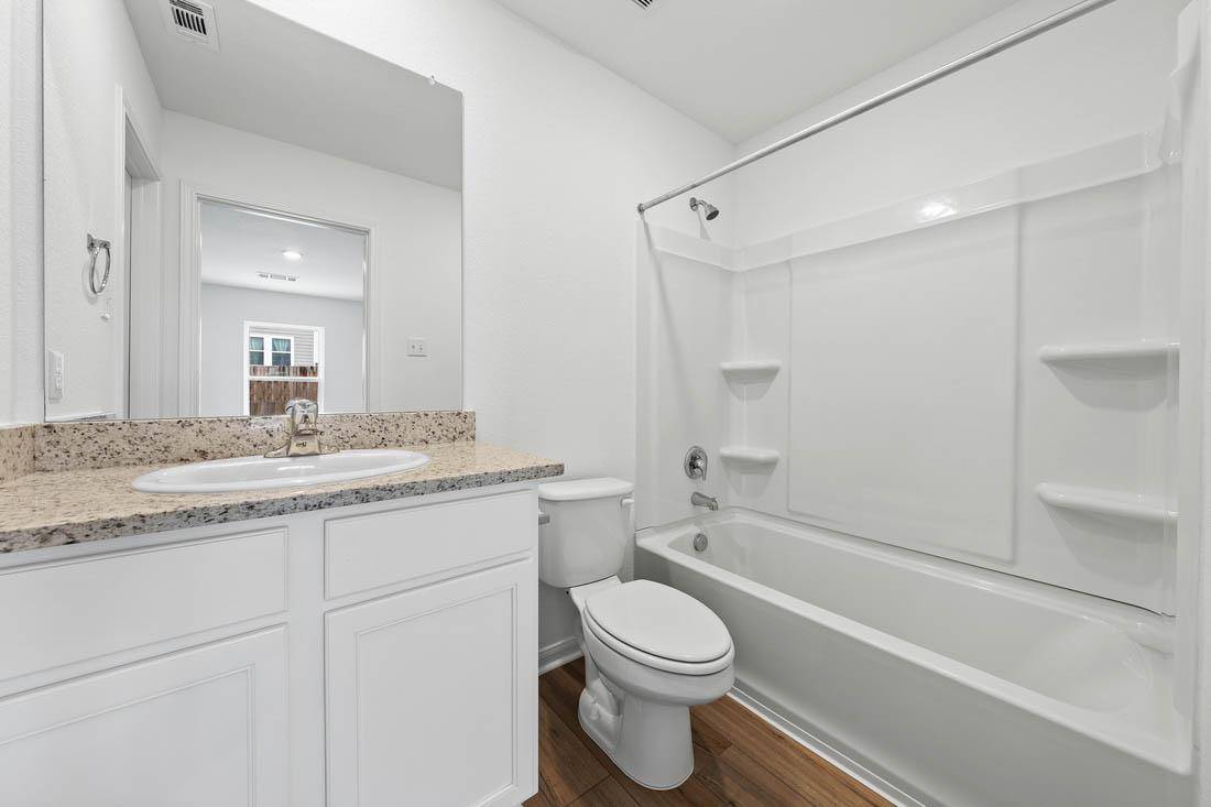 129 Paradise Canyon DR, Jarrell, TX 76537
