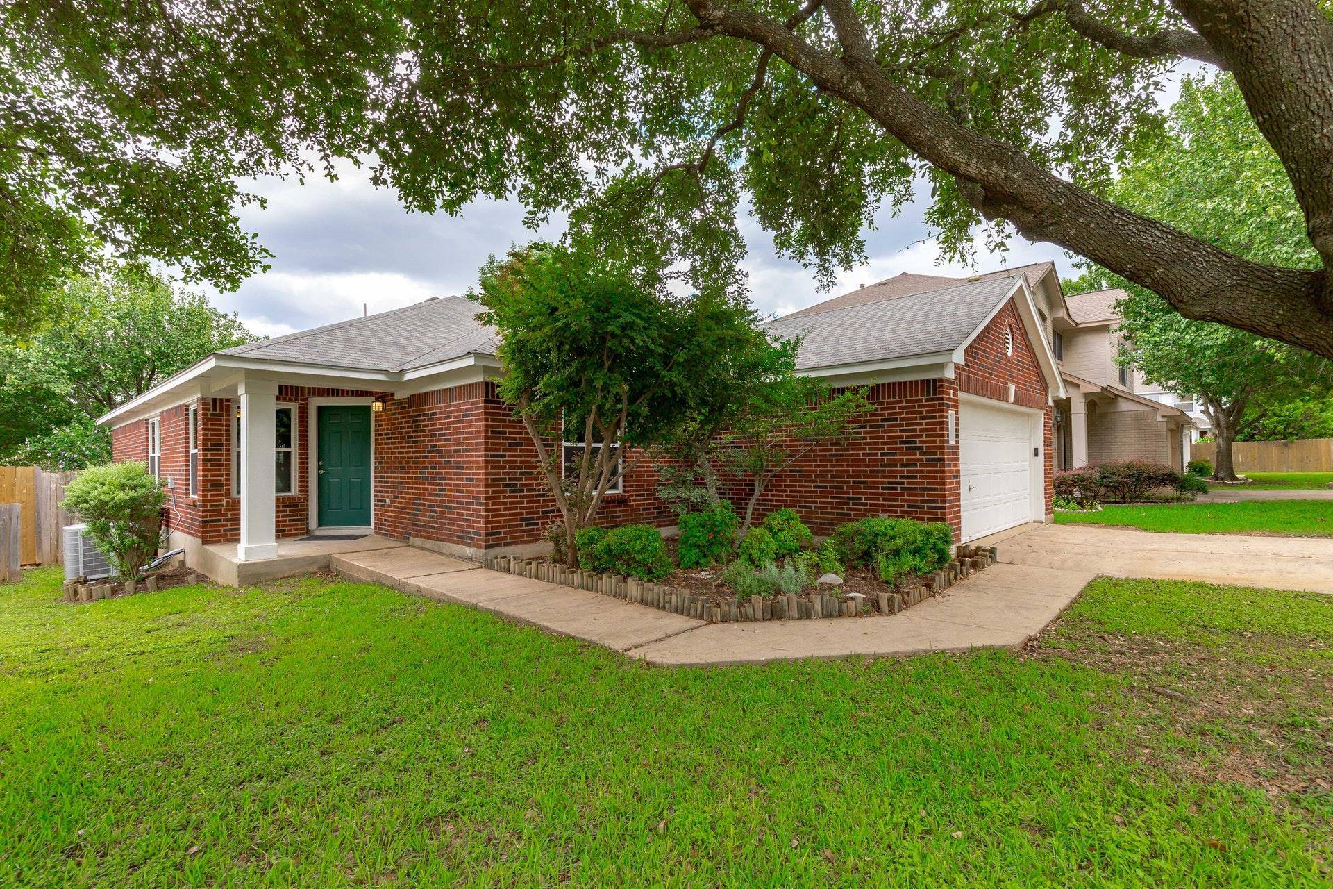 16809 Bailey Jean DR, Round Rock, TX 78681