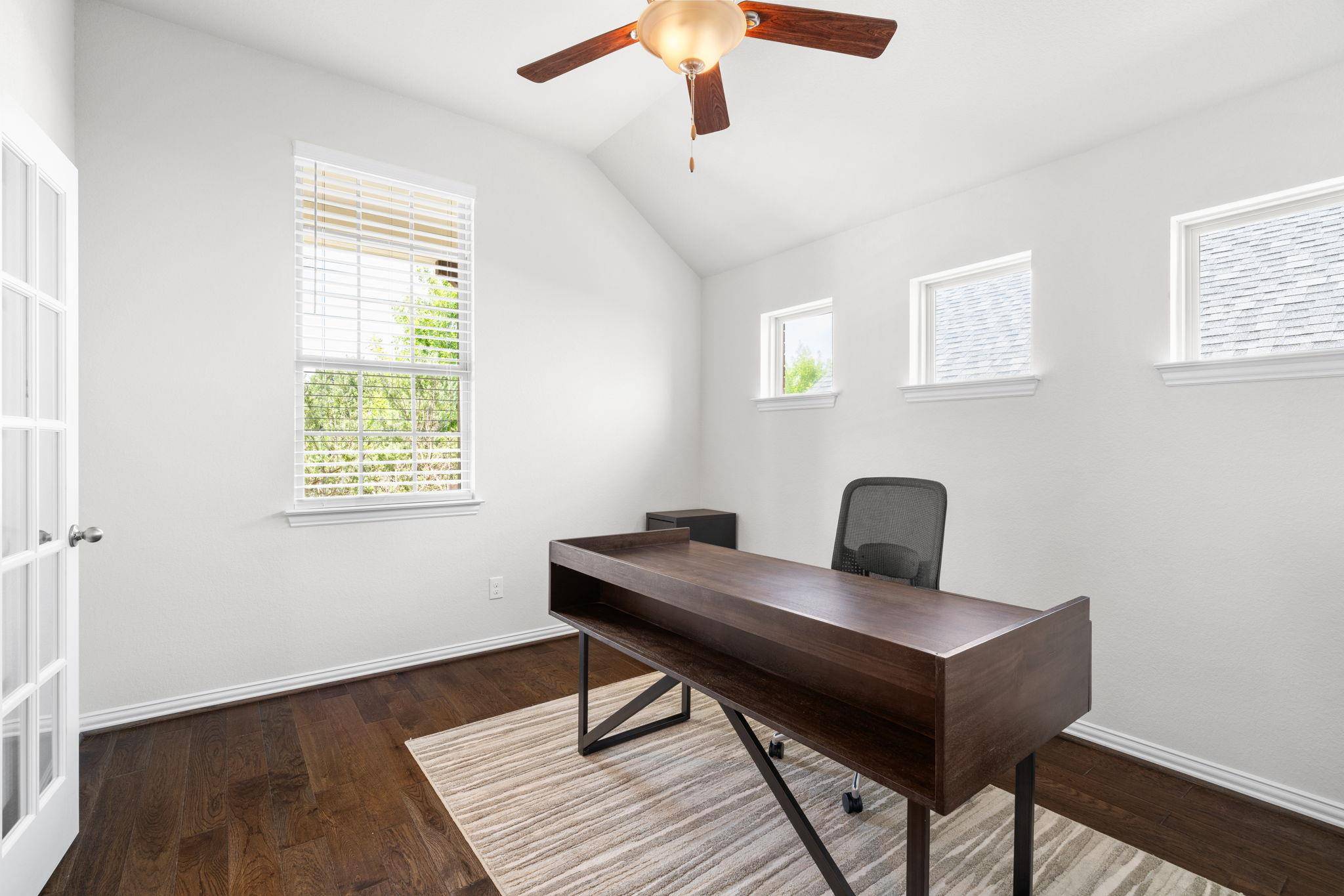 309 Lewisville LN, Leander, TX 78641