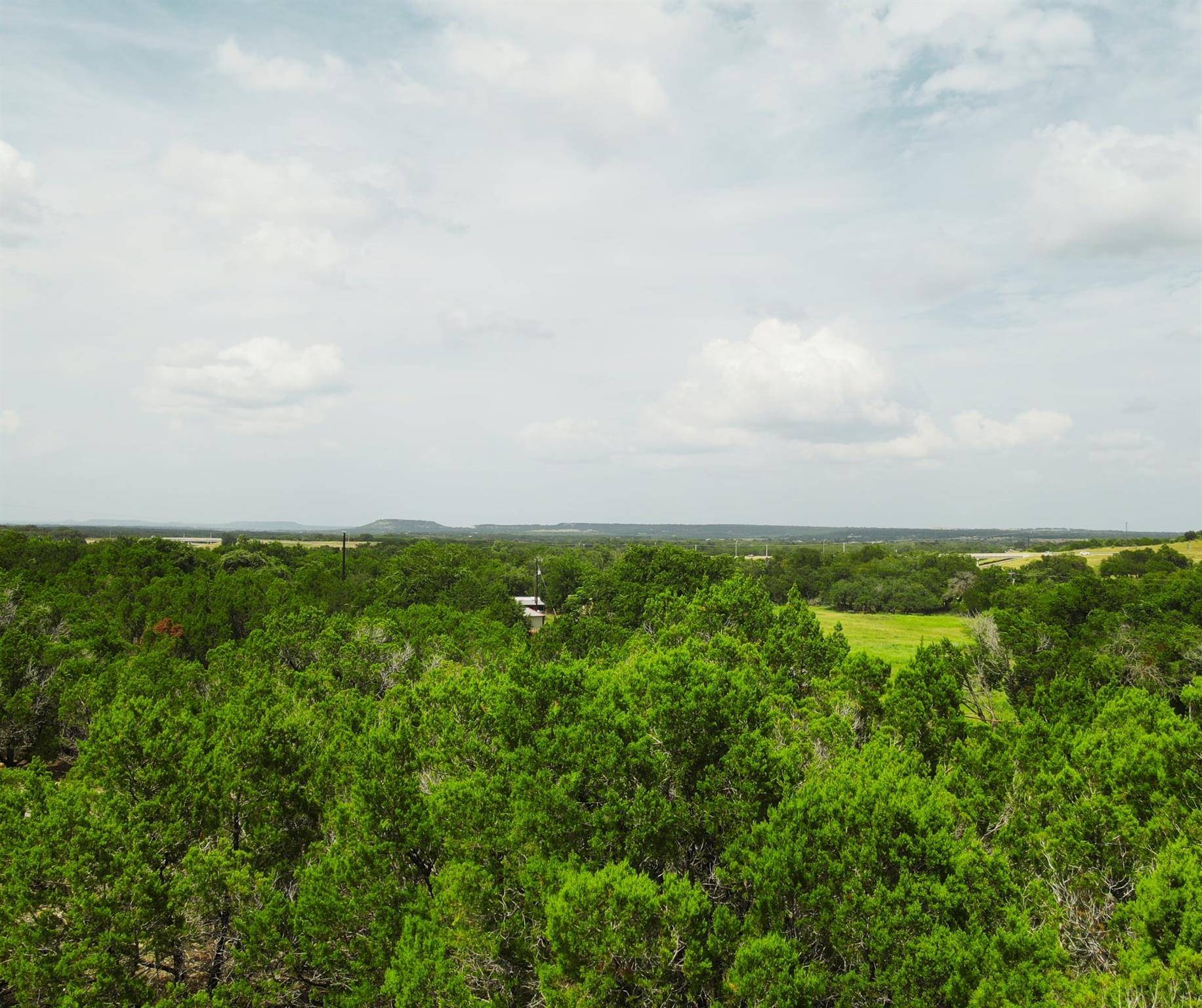 131 Spur 440, Florence, TX 76527