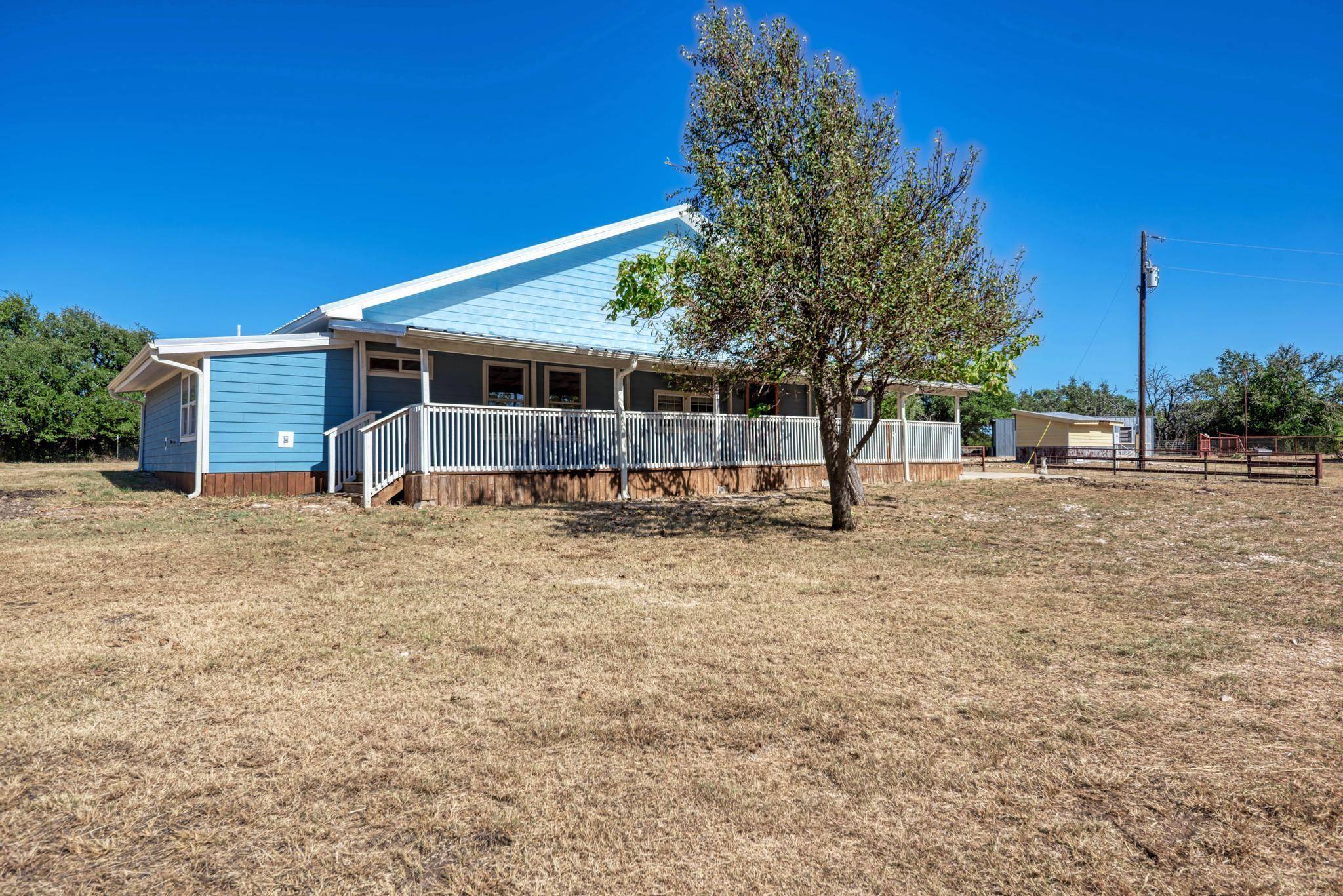 2812 County Road 205, Lampasas, TX 76550