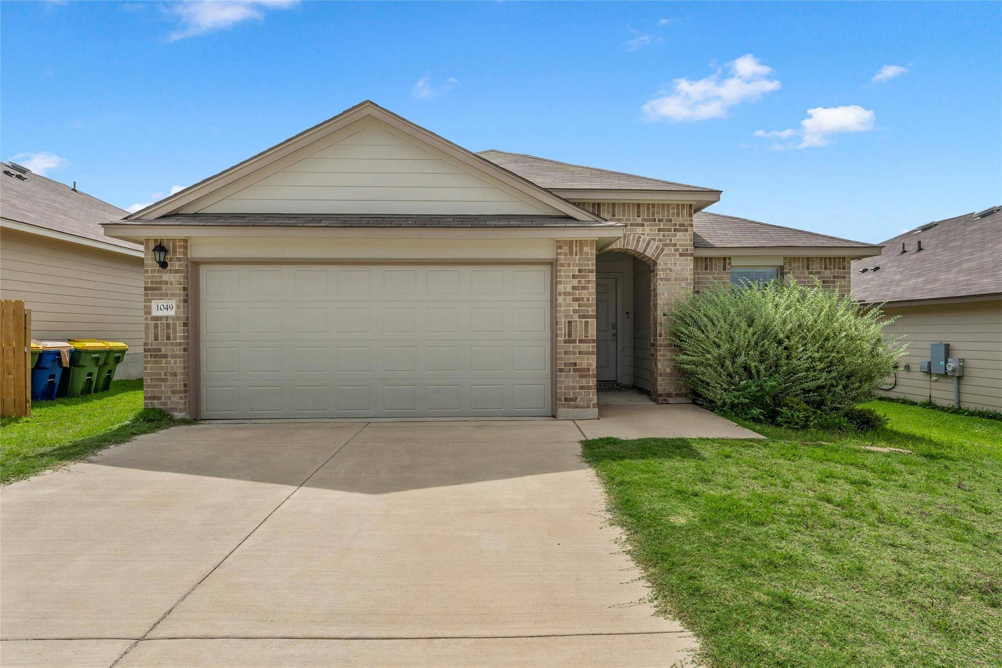 1049 Velvet CT, Troy, TX 76579