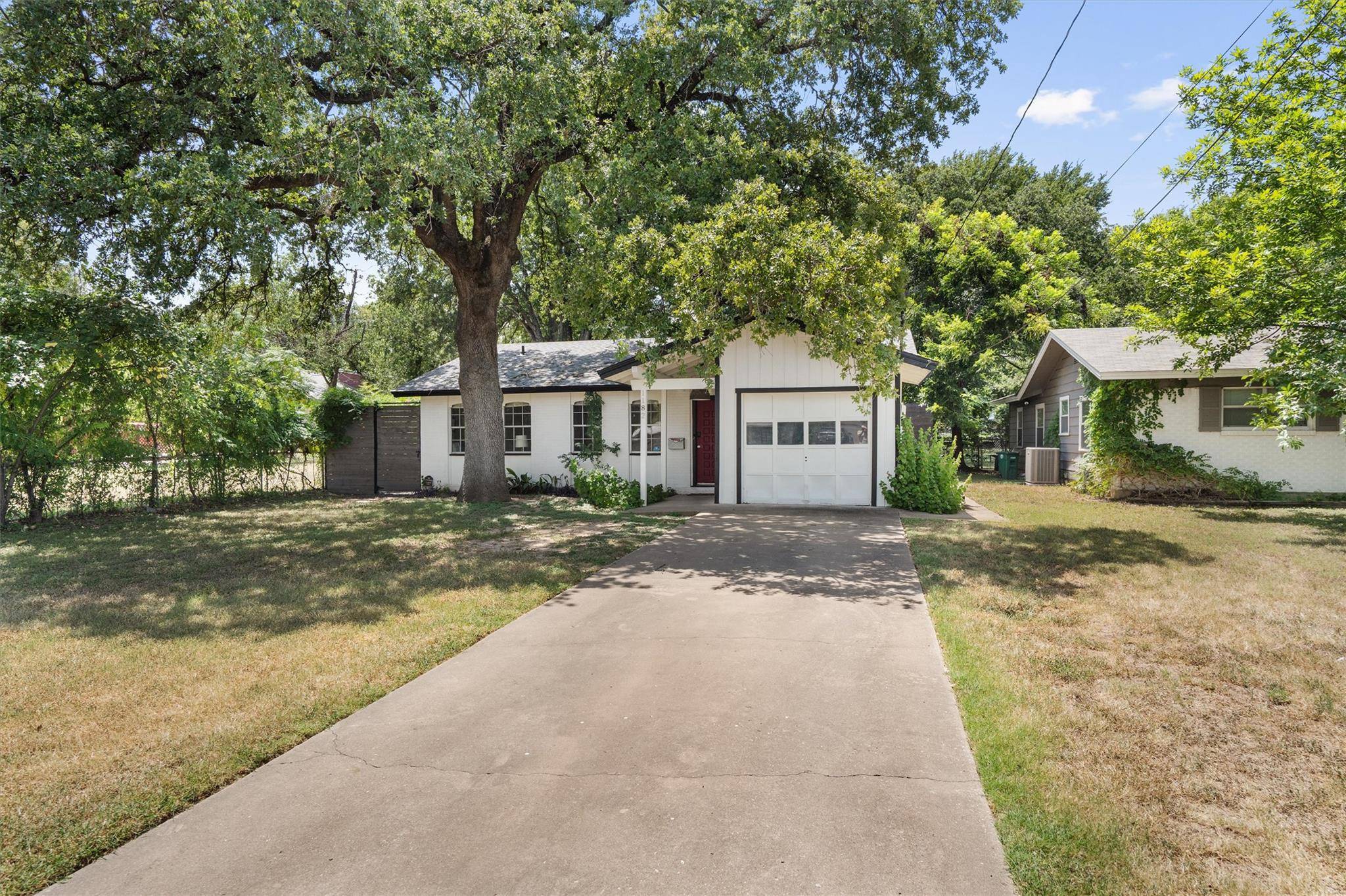 1182 Angelina ST, Austin, TX 78702