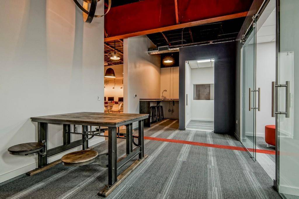 3001-100c S Lamar BLVD S #100-c, Austin, TX 78704