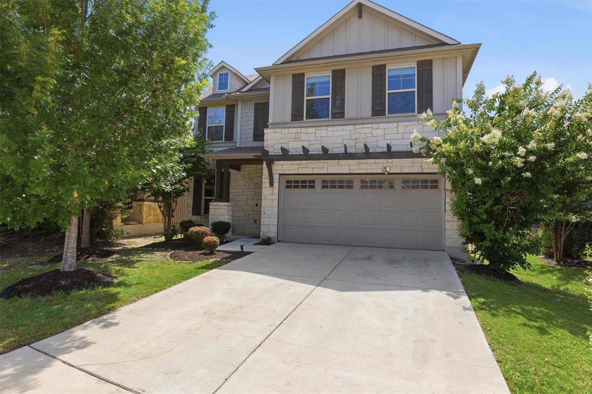 212 Russet TRL, Georgetown, TX 78628
