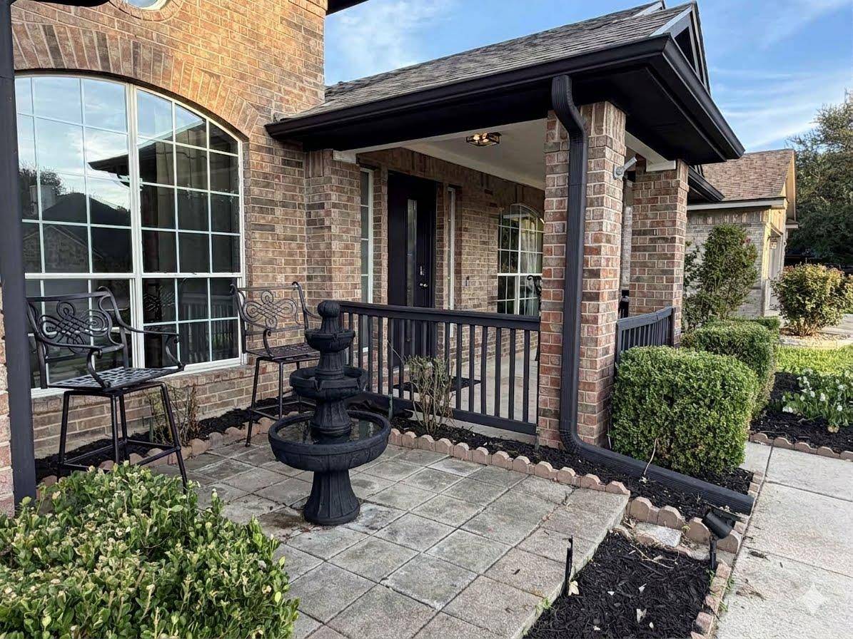 2310 Zoa DR, Cedar Park, TX 78613