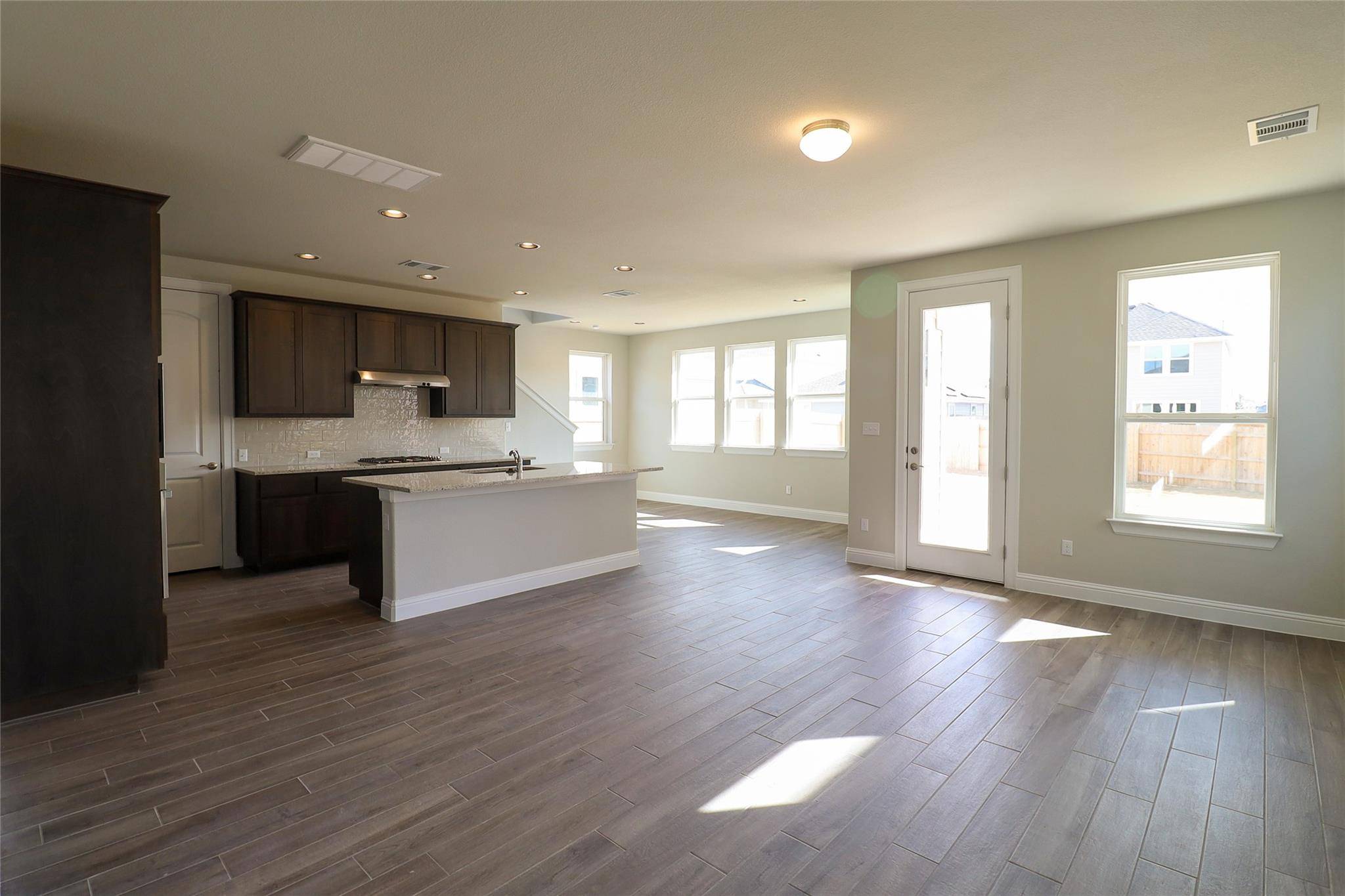 105 Bent Trail LN, Georgetown, TX 78628