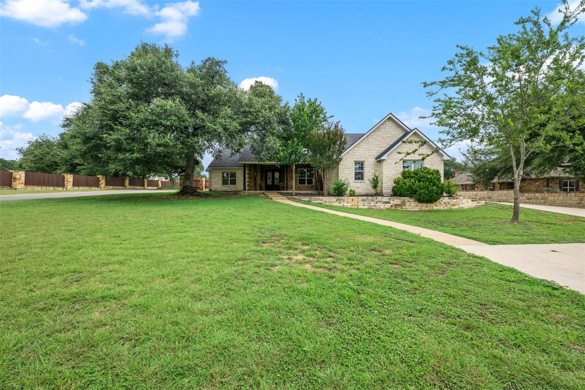 4350 Royal ST, Salado, TX 76571
