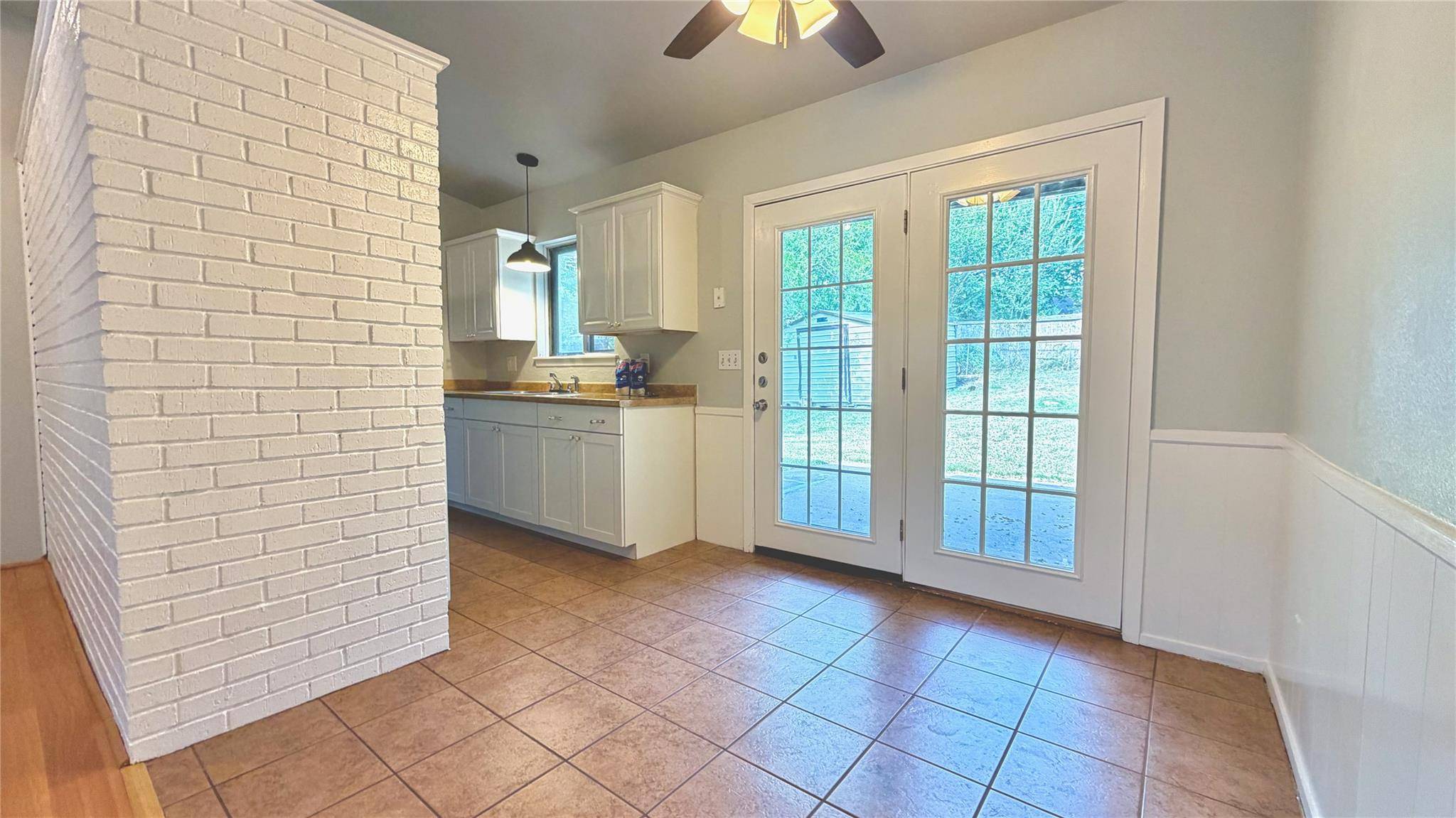 5213 Halmark DR, Austin, TX 78723
