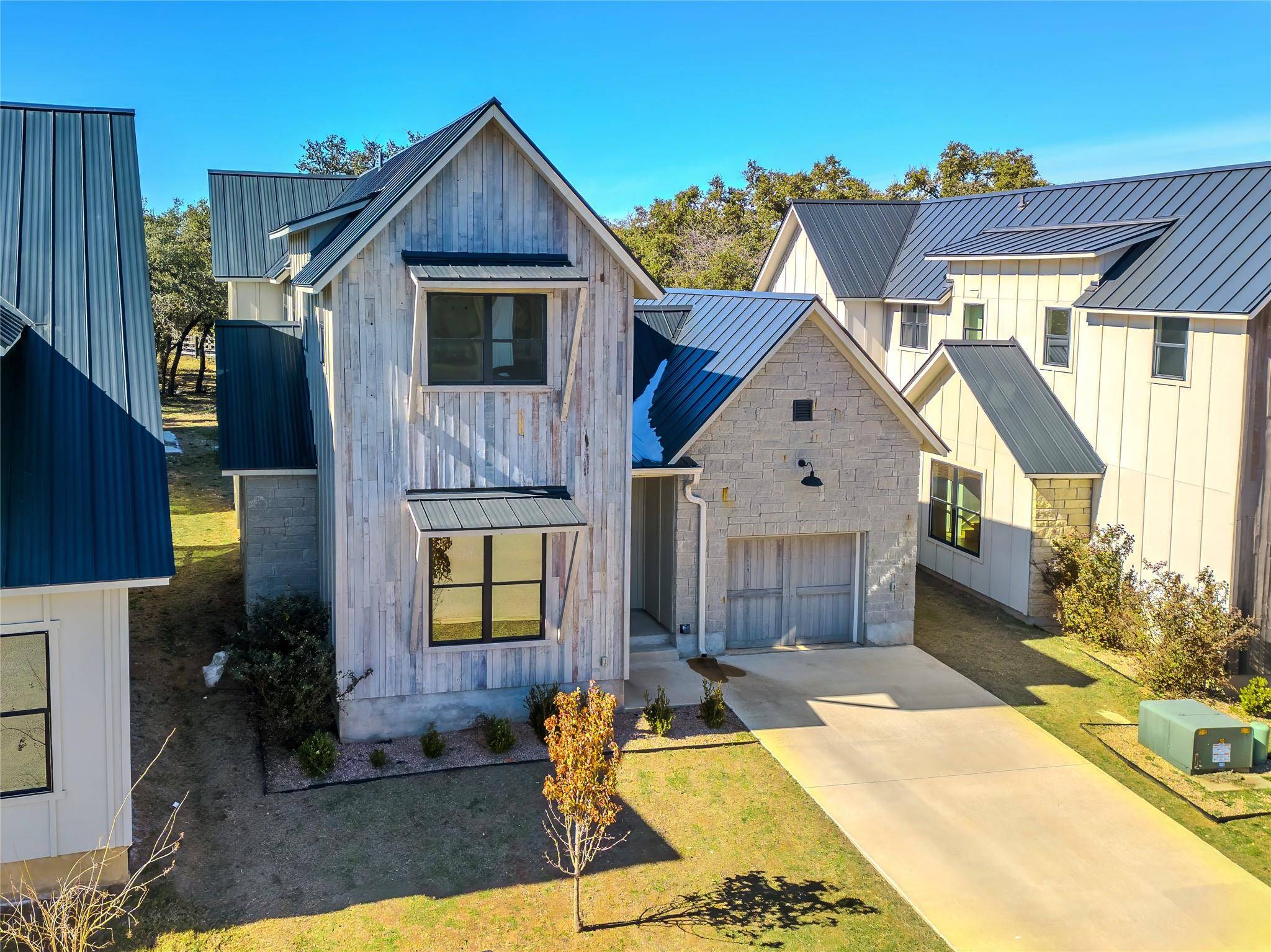 2400 Bruin DR #27, Spicewood, TX 78669