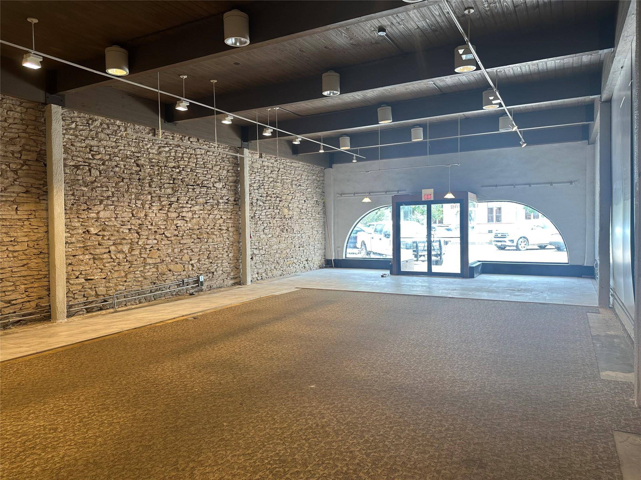 240 W Colorado ST, La Grange, TX 78945