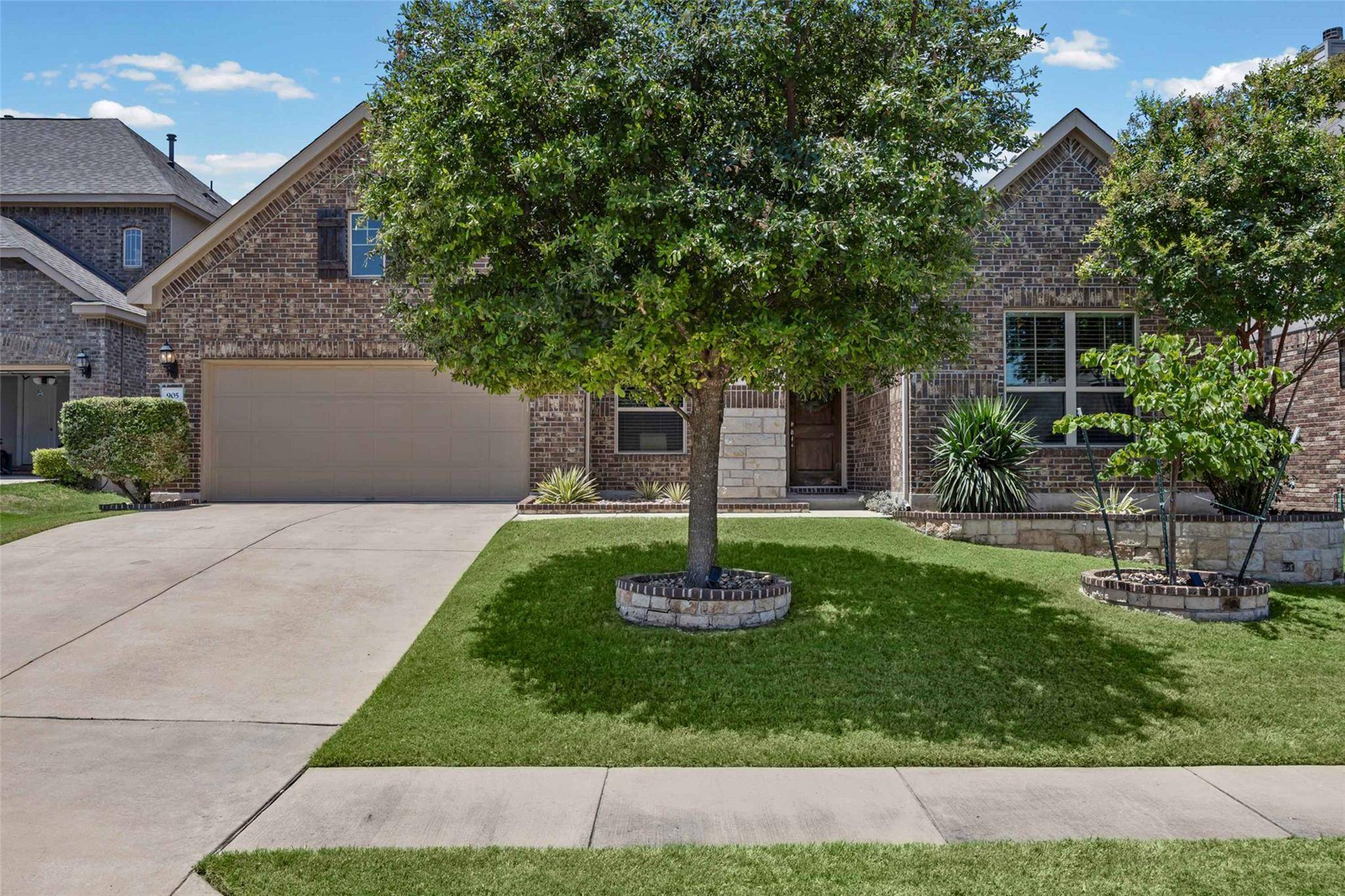 905 Bliss LN, Leander, TX 78641