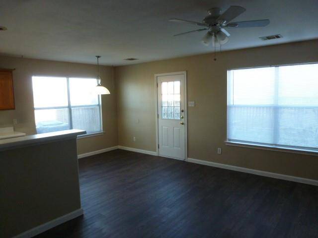 2867 Southampton WAY #B, Round Rock, TX 78664