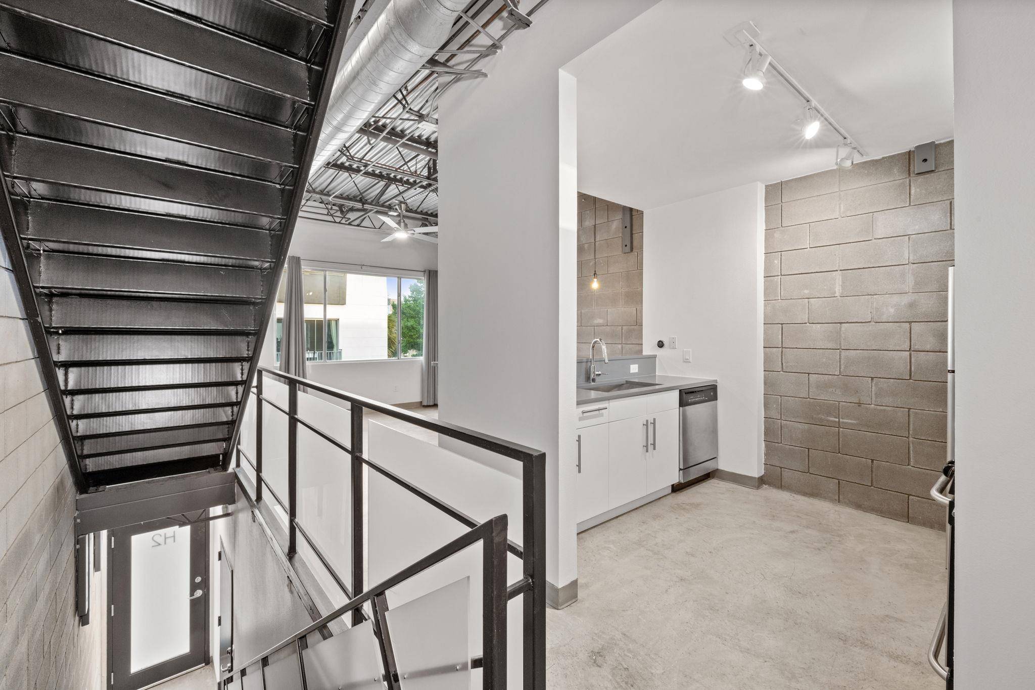 4801 S. Congress Ave #H2, Austin, TX 78745