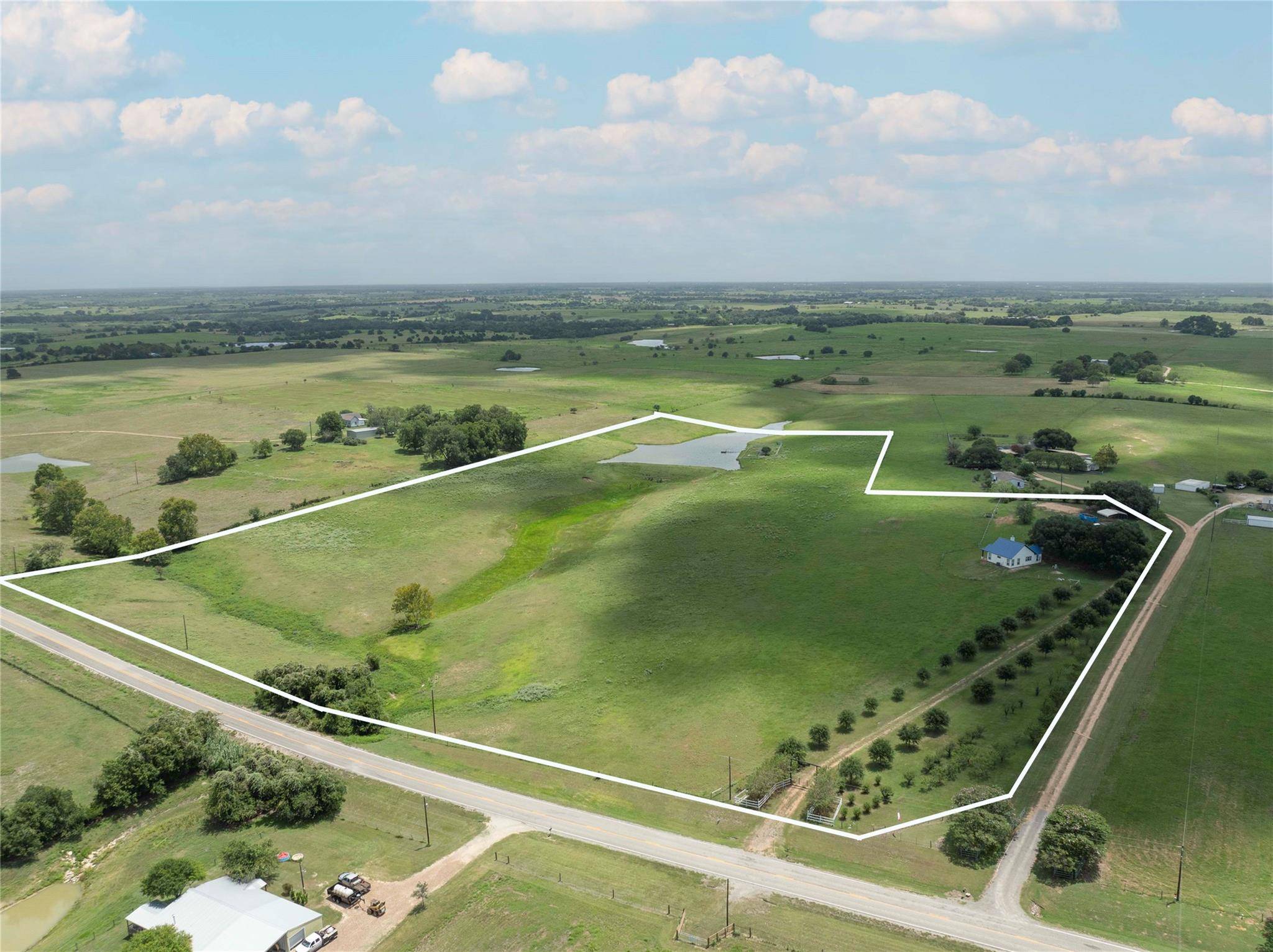 2610 FM 1965, La Grange, TX 78945