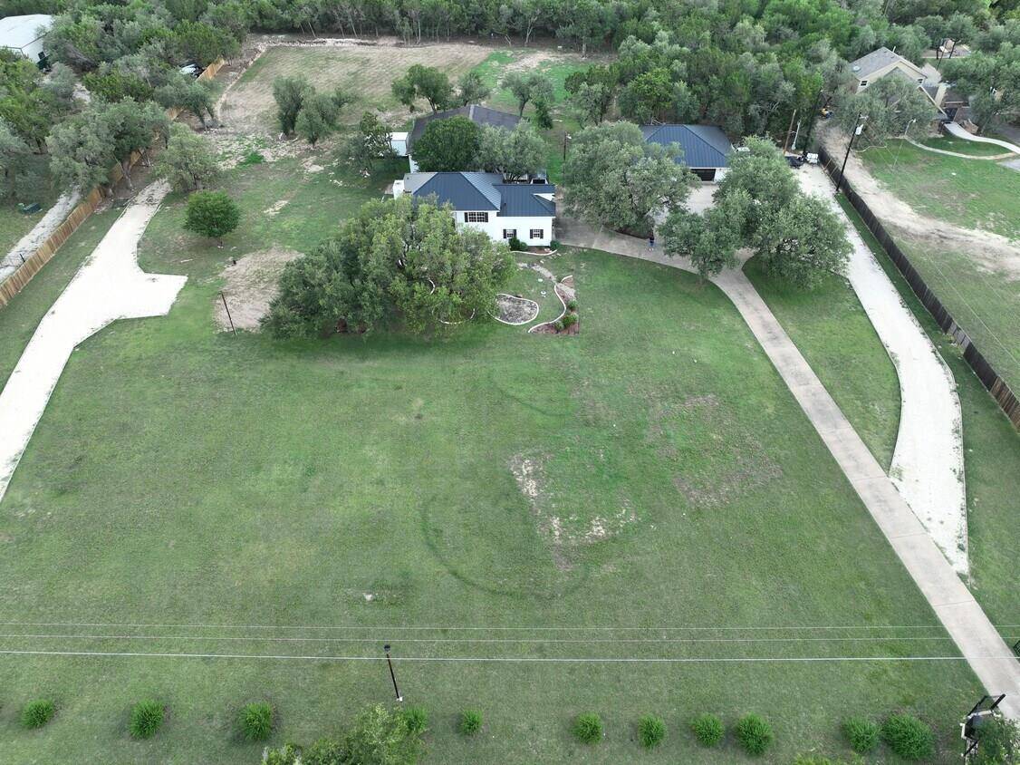 102 CR 180, Leander, TX 78641