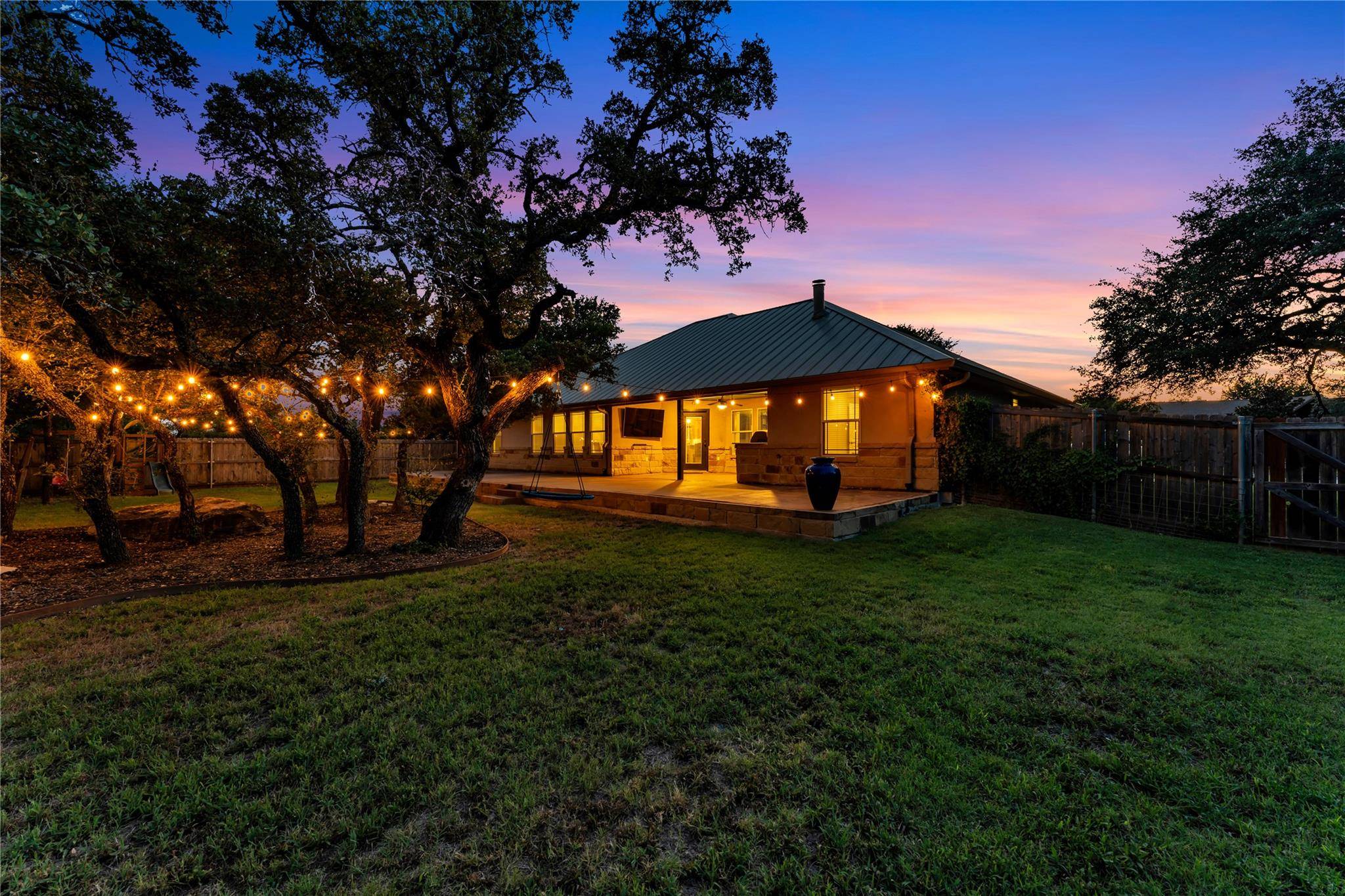 252 Sunday DR, Burnet, TX 78611