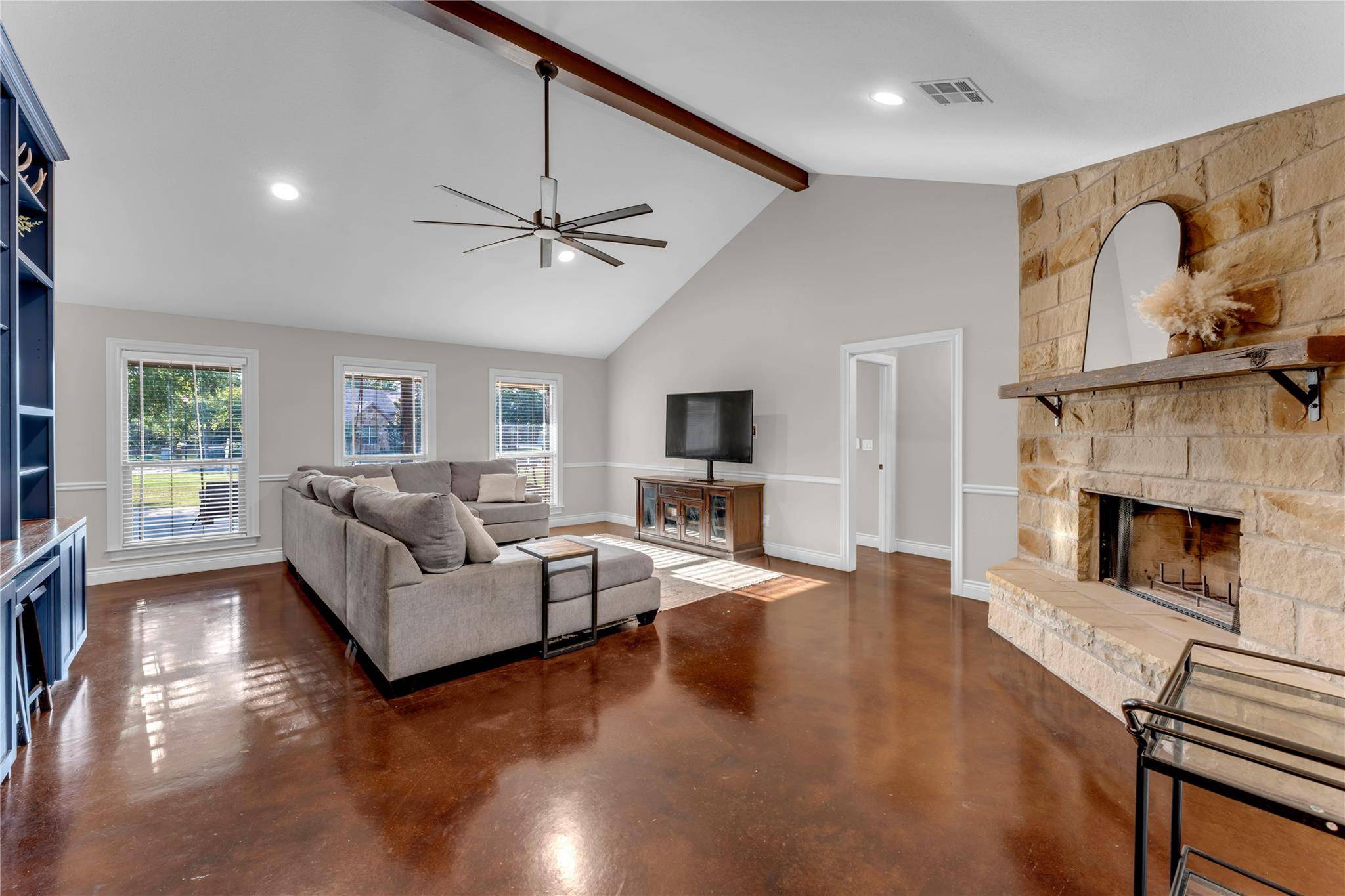 252 Sunday DR, Burnet, TX 78611
