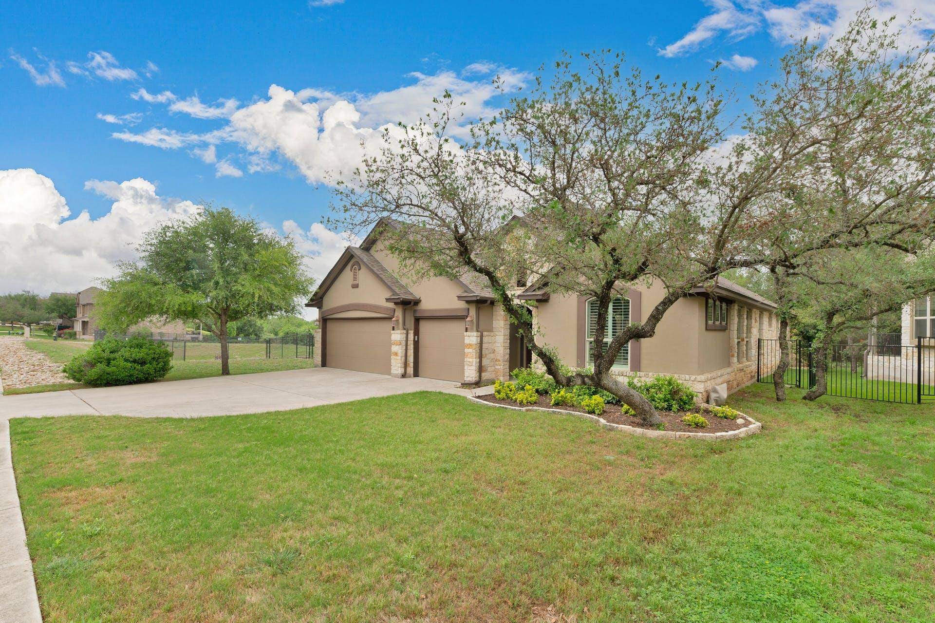 4917 Pyrenees PASS, Bee Cave, TX 78738