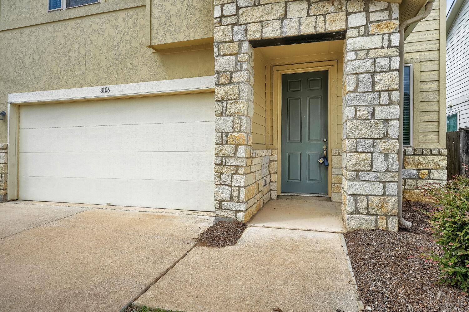 8106 Dampton LN, Austin, TX 78744
