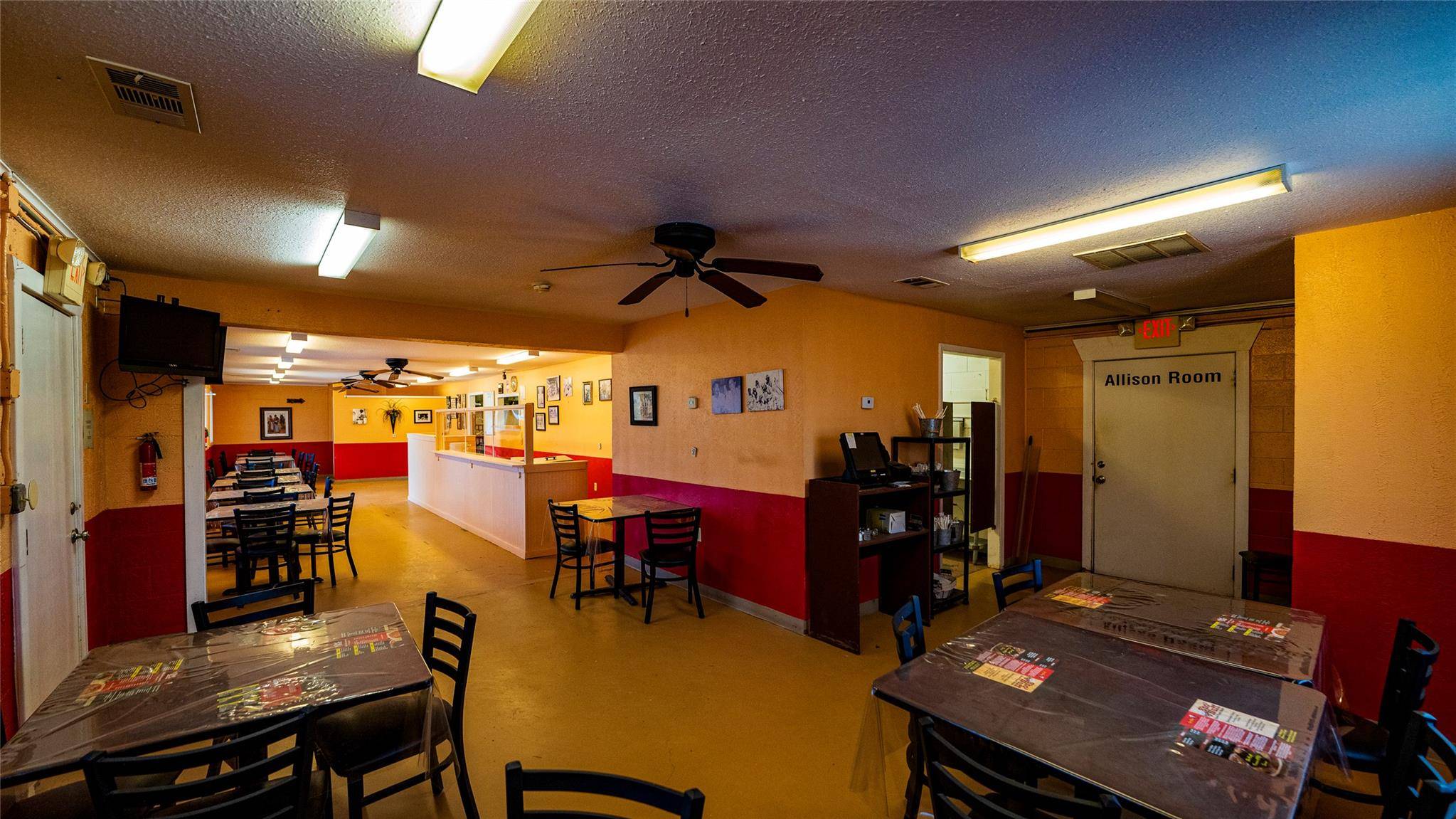 109 E 2nd ST, Rockdale, TX 76567