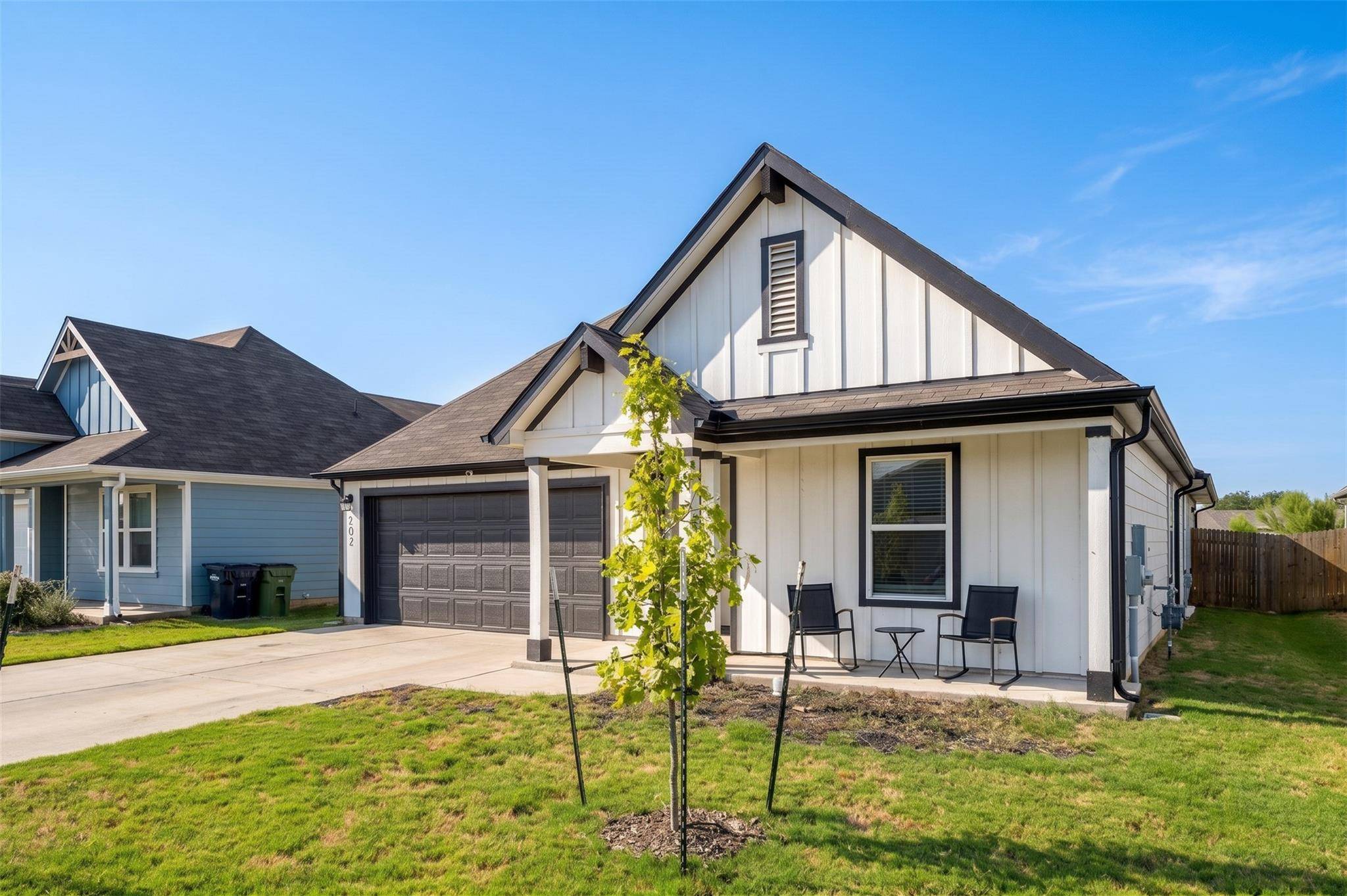 102 Johnson Draw RD, Hutto, TX 78634