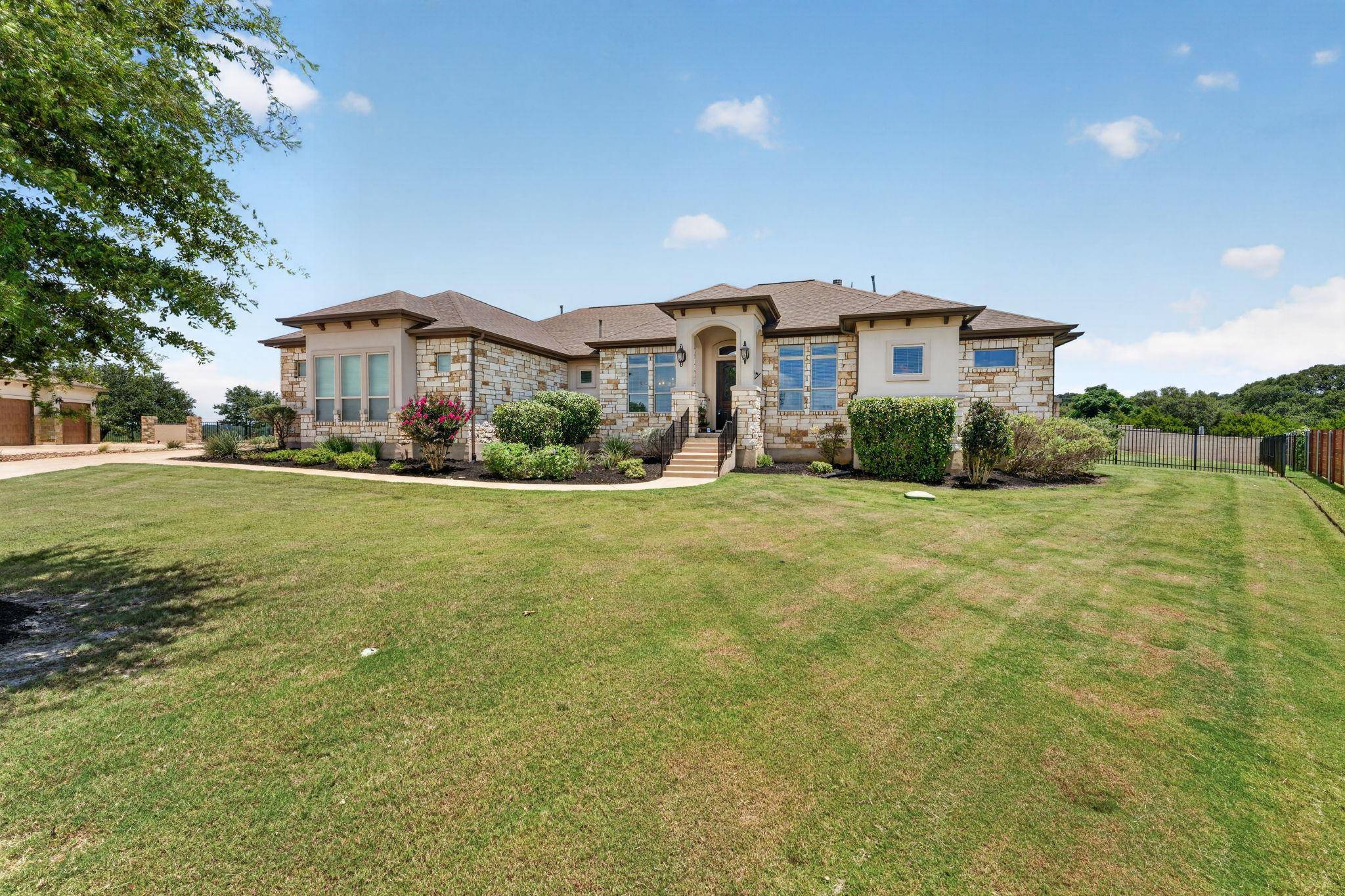 105 Coopers Hill RD, Georgetown, TX 78633
