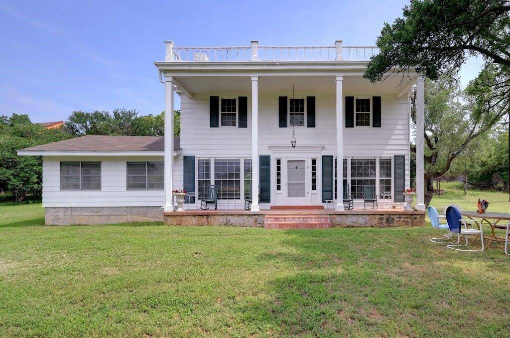 119 River PL, Johnson City, TX 78636