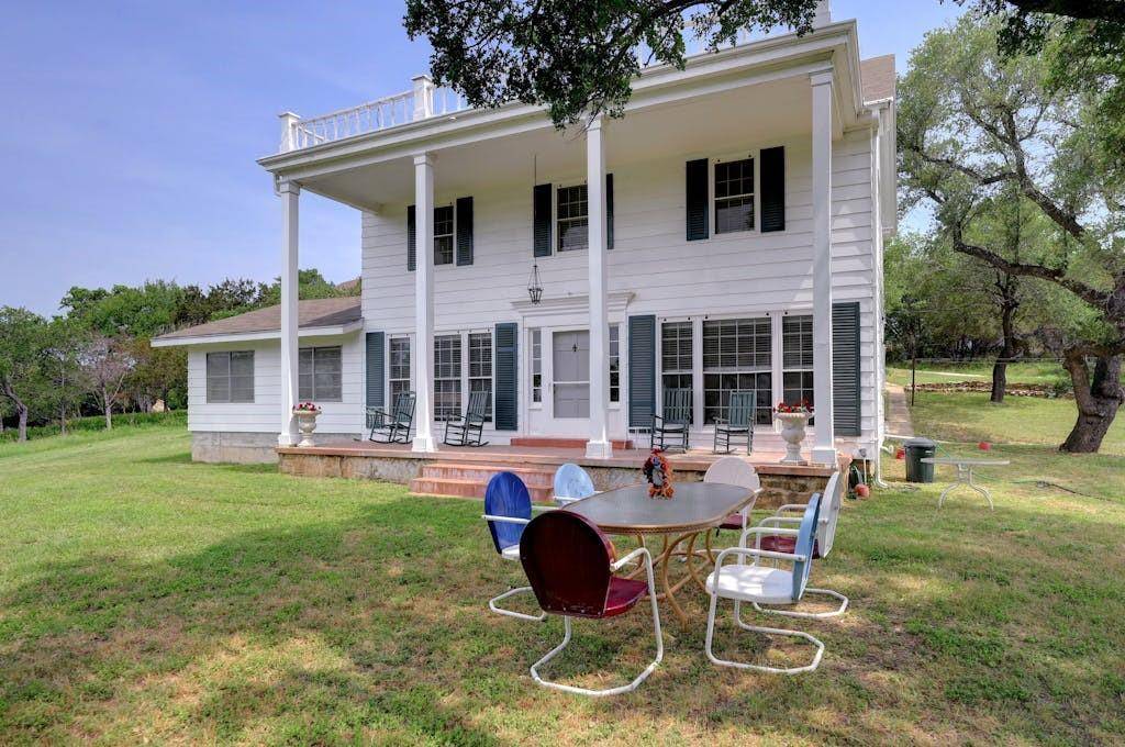 119 River PL, Johnson City, TX 78636