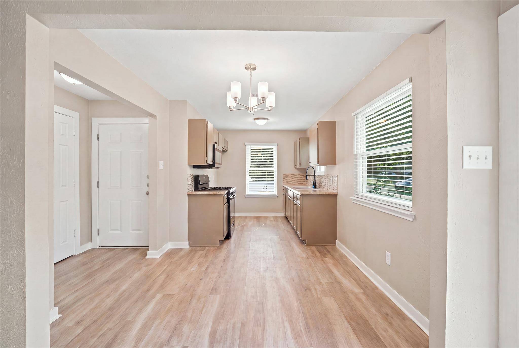 8405 Cockney DR, Austin, TX 78748