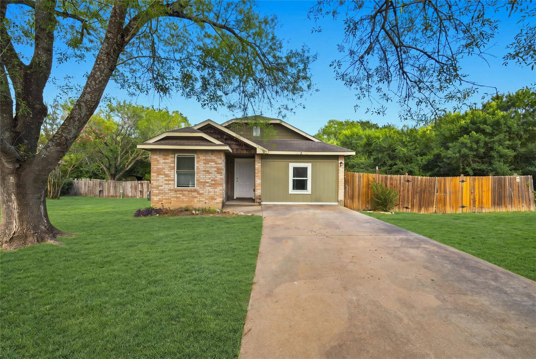 8405 Cockney DR, Austin, TX 78748