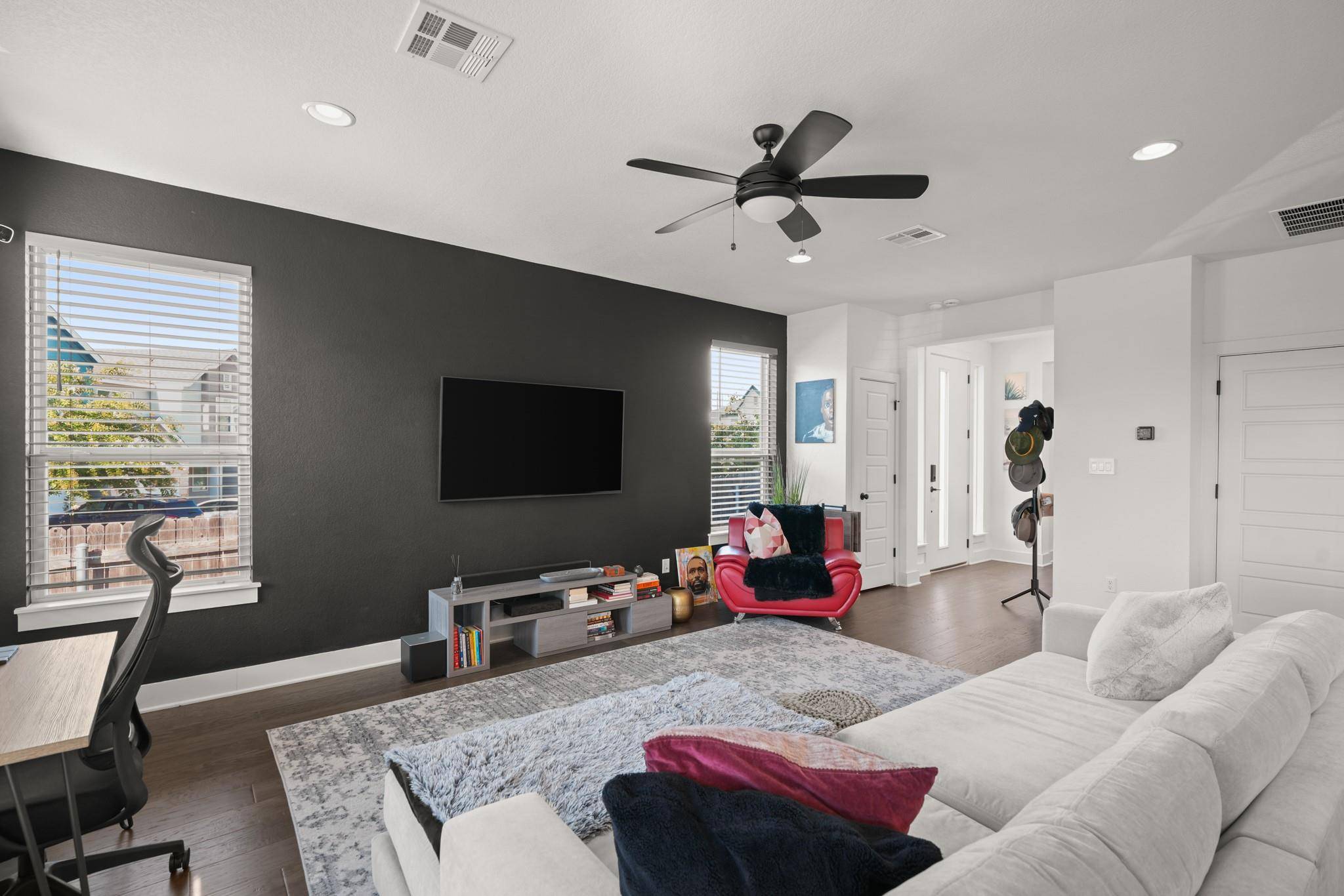 5160 N A W Grimes BLVD #125, Round Rock, TX 78665