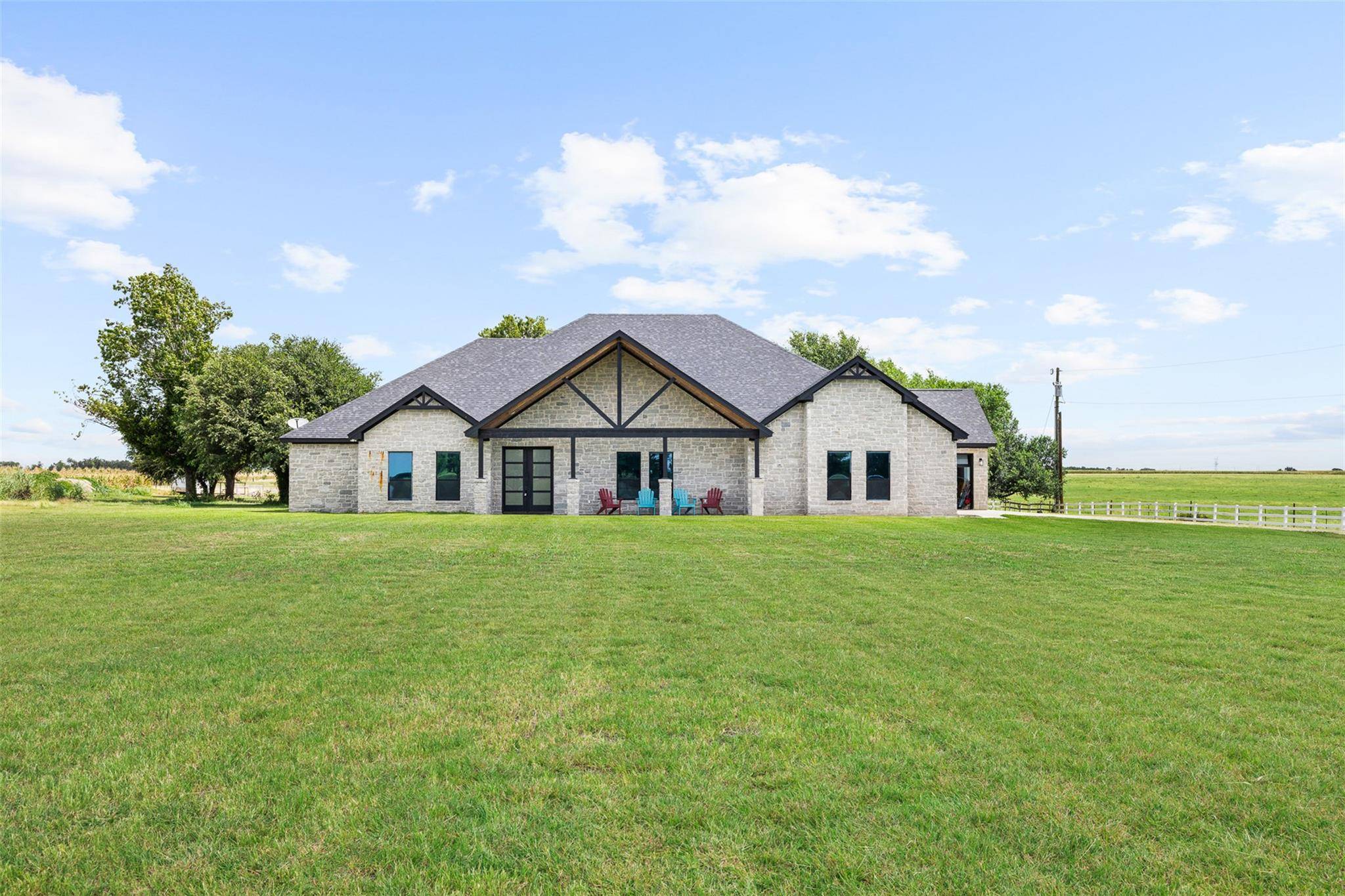 6021 N Fm 1915, Buckholts, TX 76518