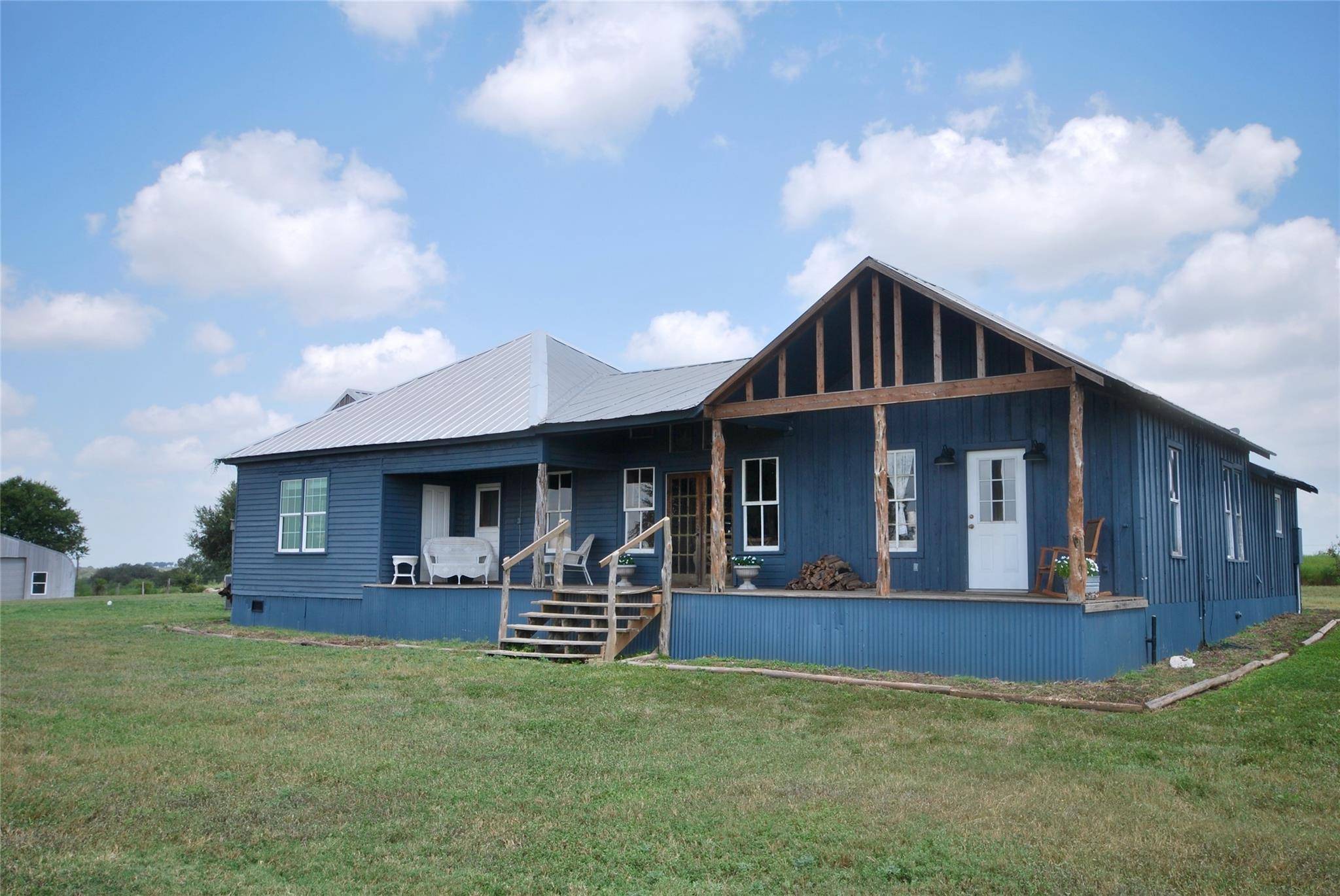 4228 County Road 256, Moulton, TX 77975