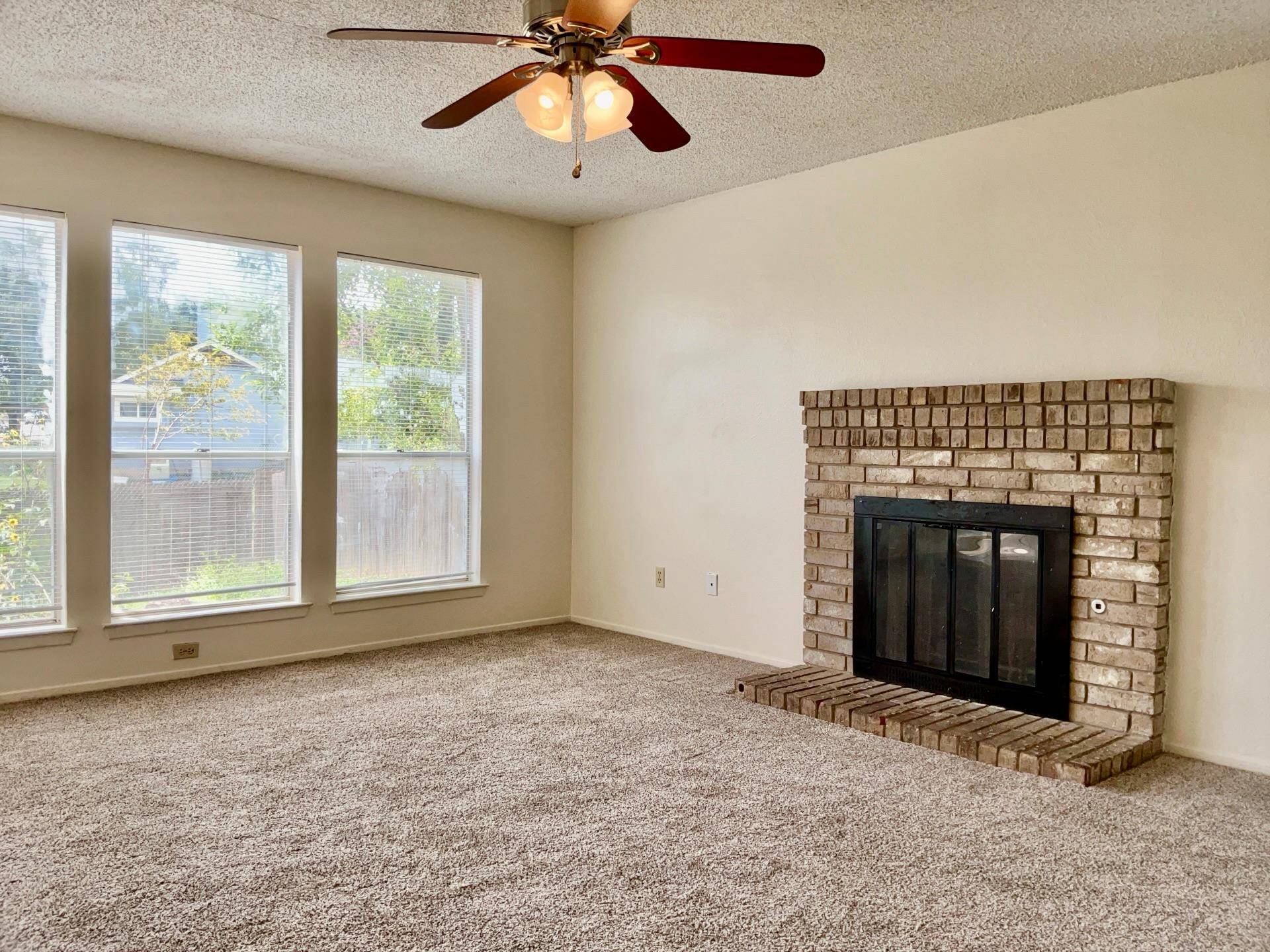 12120 Thompkins DR #B, Austin, TX 78753
