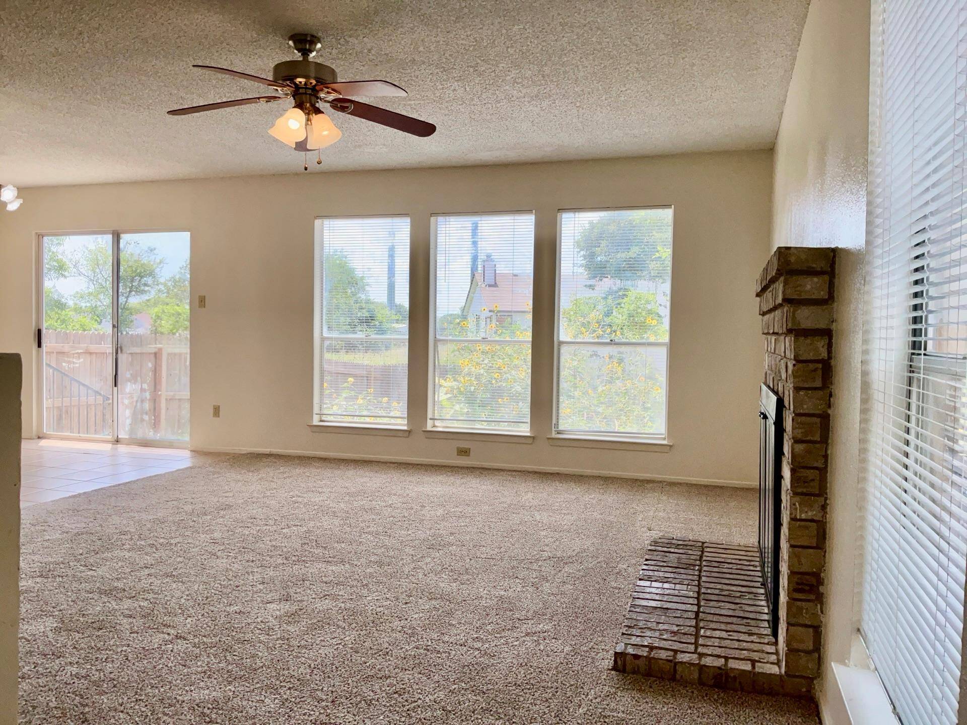 12120 Thompkins DR #B, Austin, TX 78753