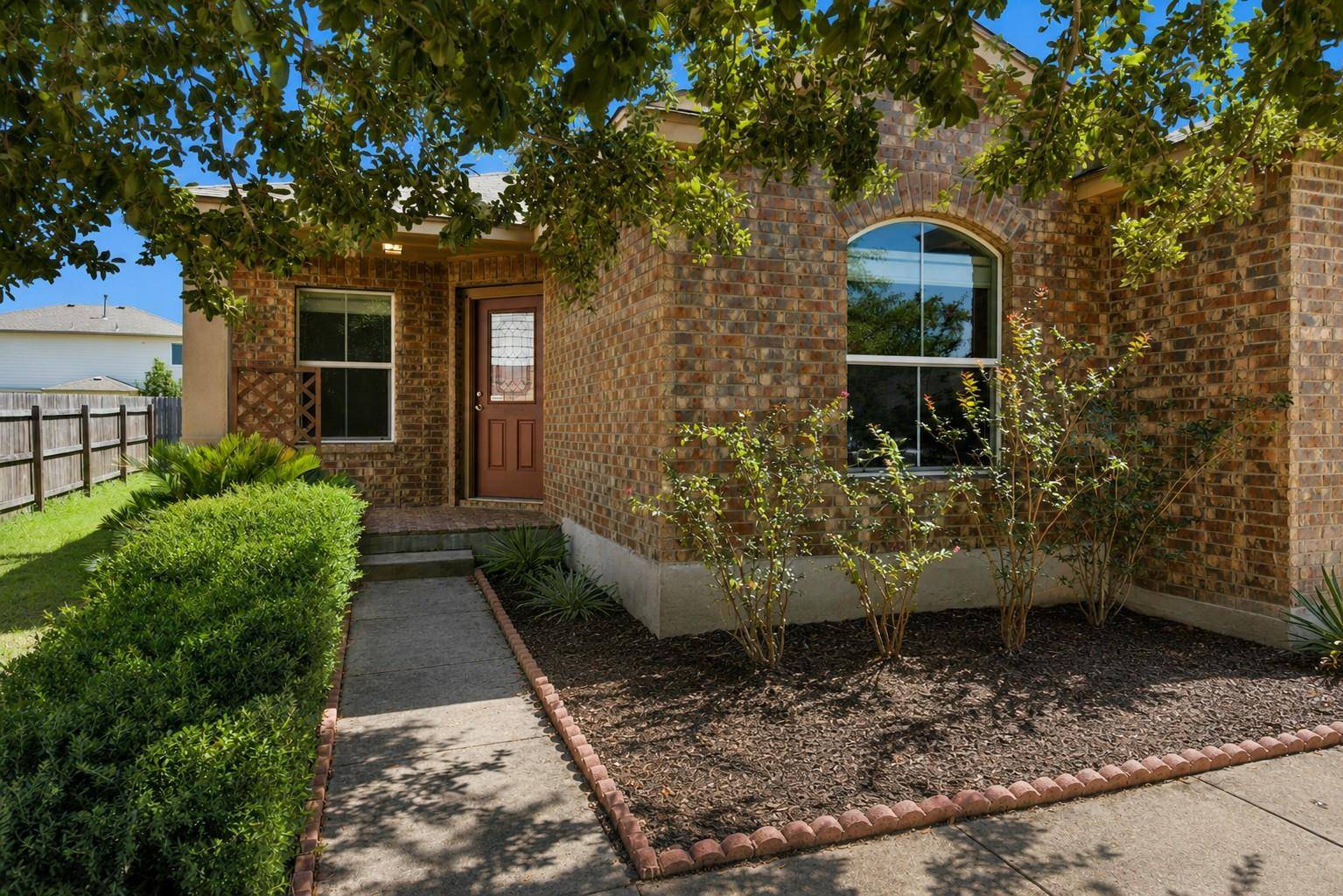 207 Wild Cat DR, Bastrop, TX 78602
