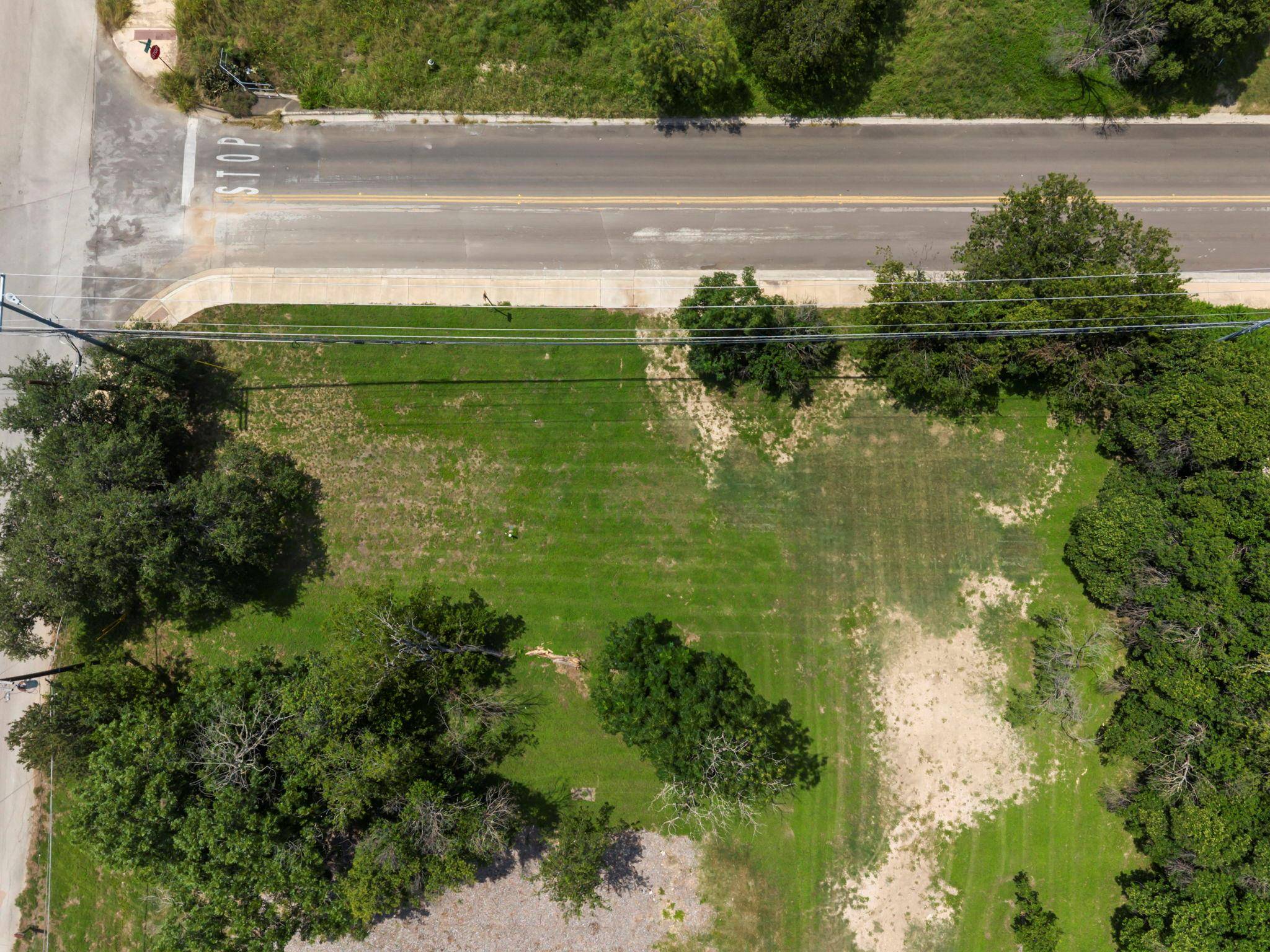 1410 N Bishop ST, San Marcos, TX 78666