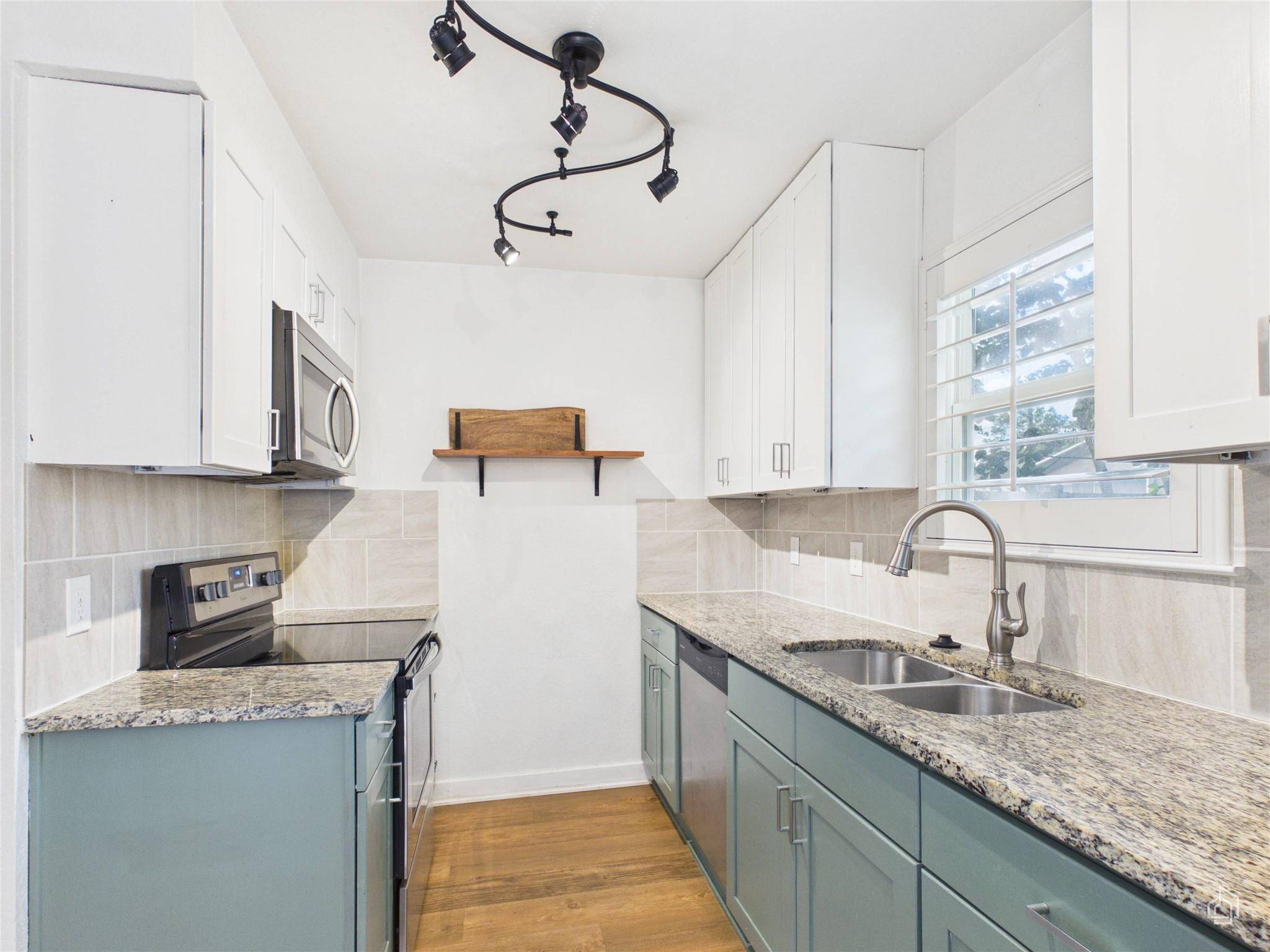 6211 Manor RD #107, Austin, TX 78723