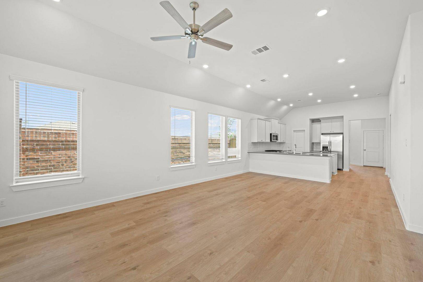 216 Rock Daisy TRL, Hutto, TX 78634