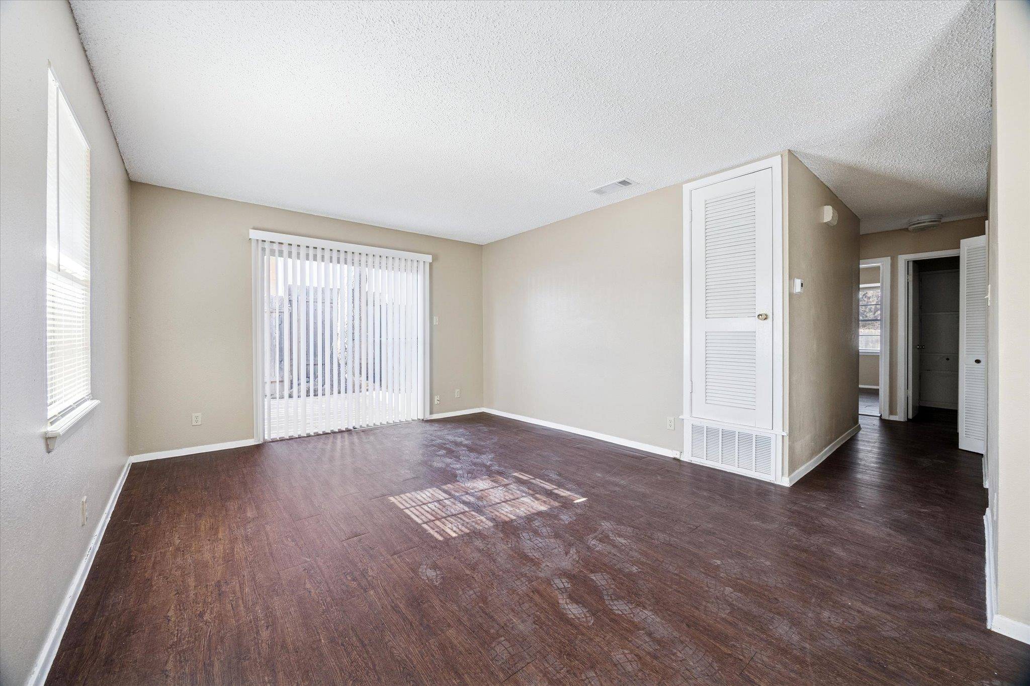 908 B Kirschner PL, Austin, TX 78758