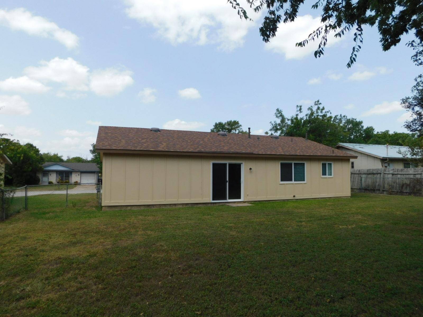 1902 Aberdeen DR, Round Rock, TX 78664