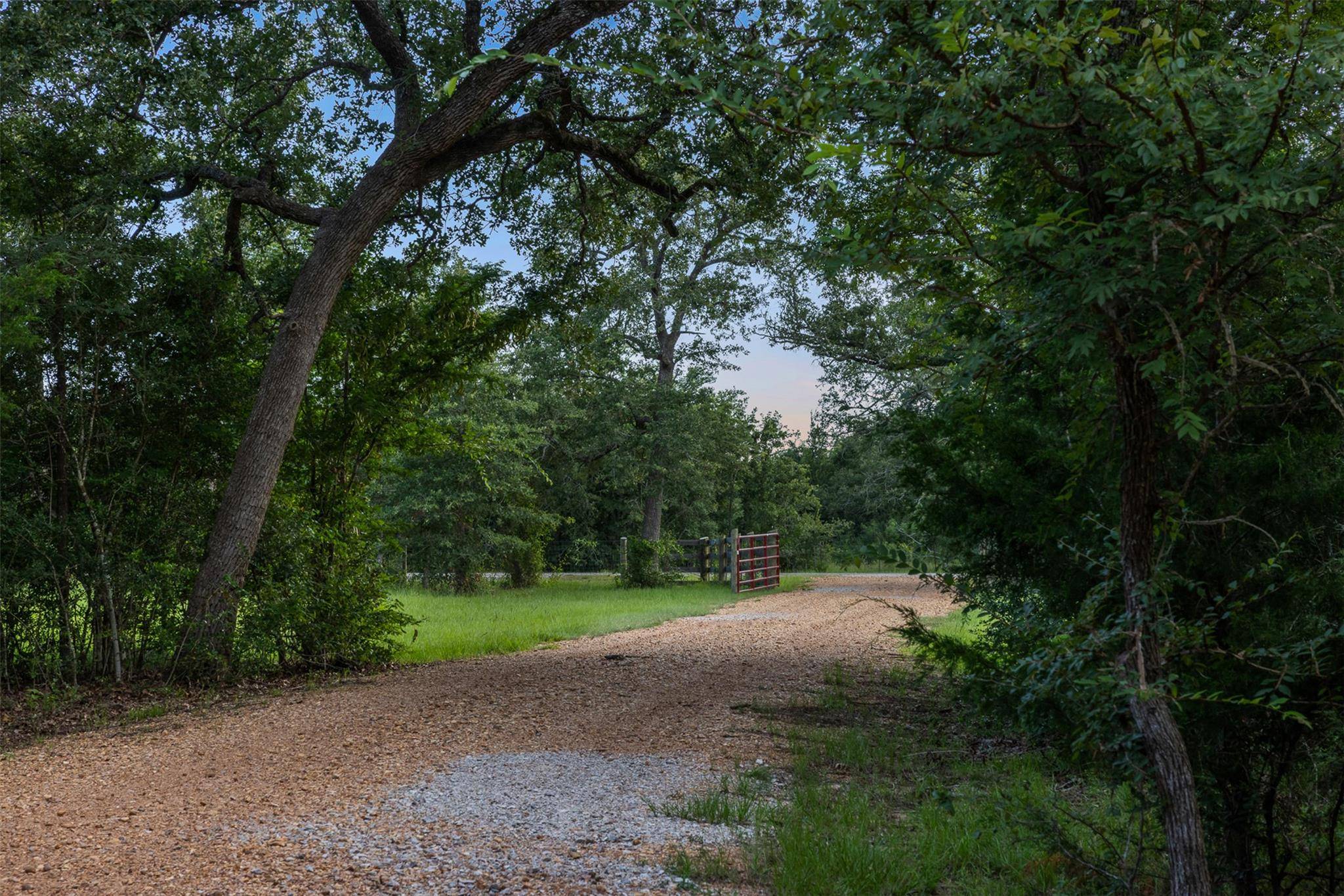6951 Watermelon RD, Somerville, TX 77879