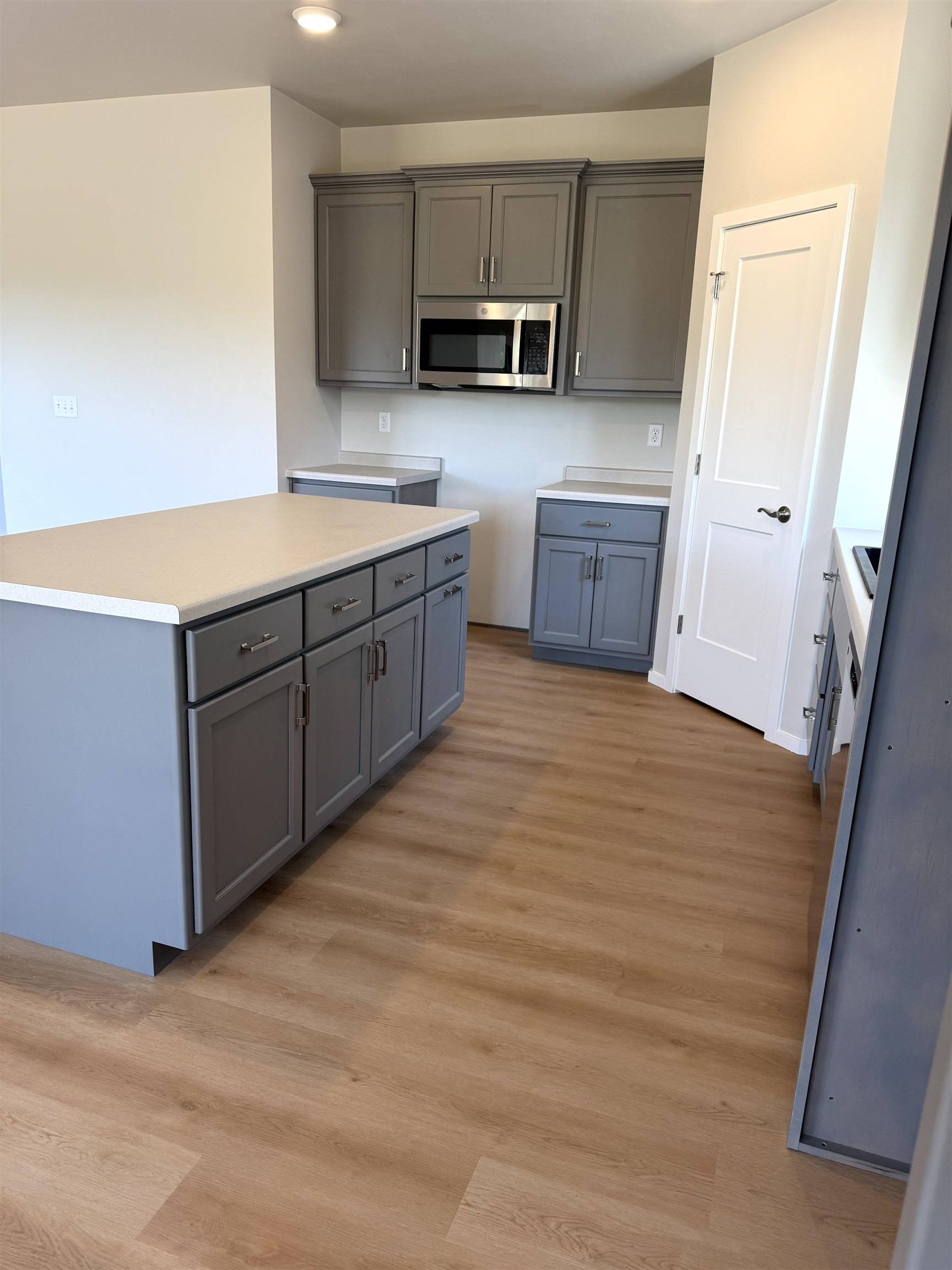 2201 GOLDEN GATE DR, Appleton, WI 54913