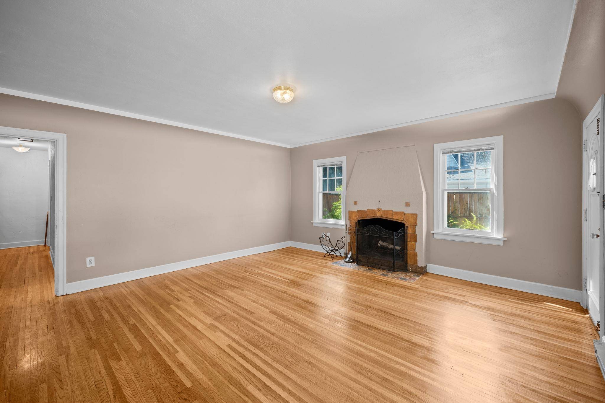 147 S ELM St, Spokane, WA 99201