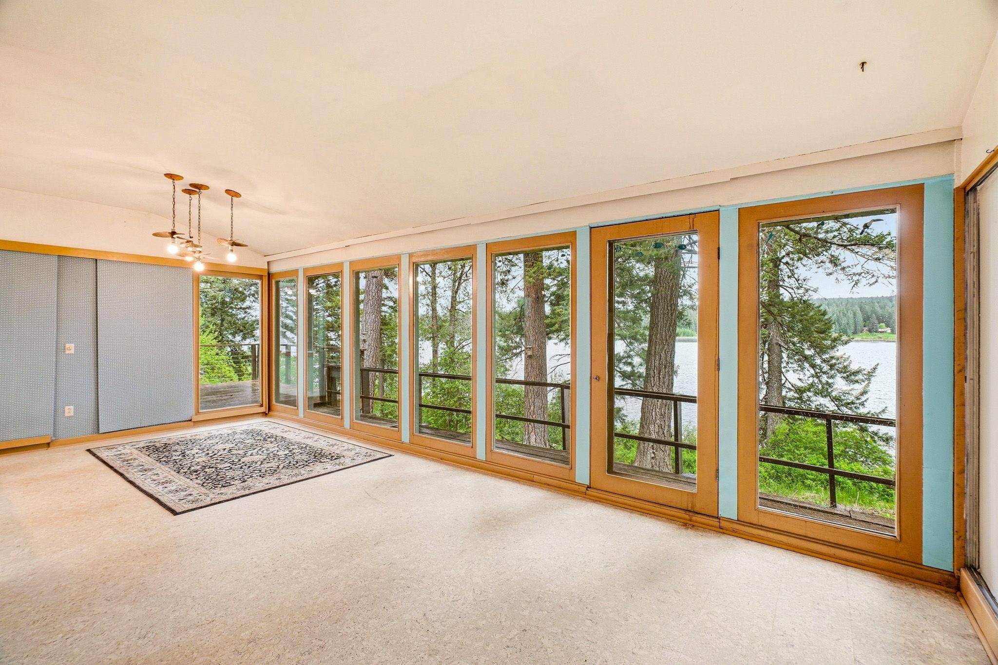 2026 E Sandy Beach Rd, Elk, WA 99009